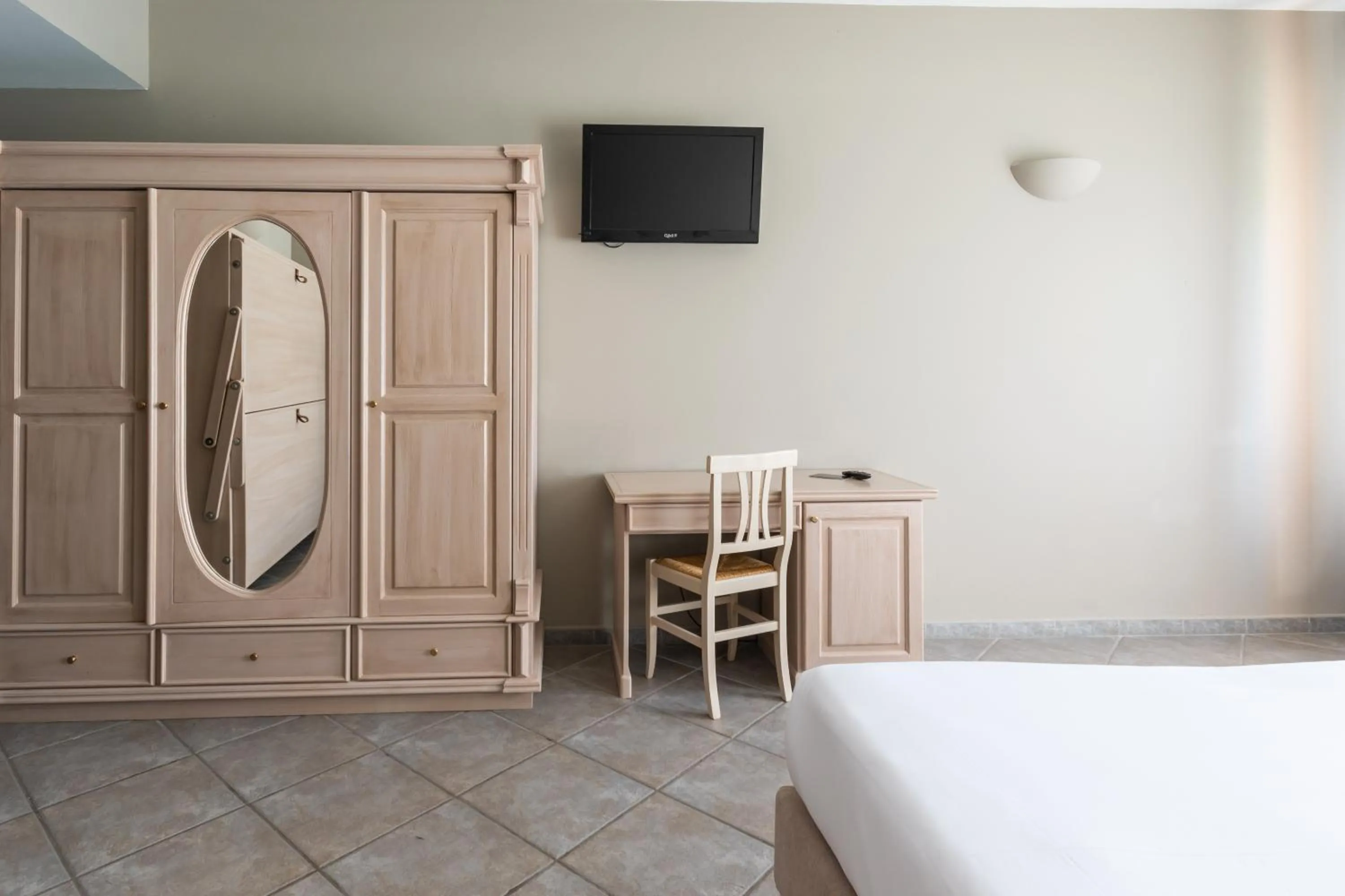 Bedroom, Bed in Hotel Don Luis