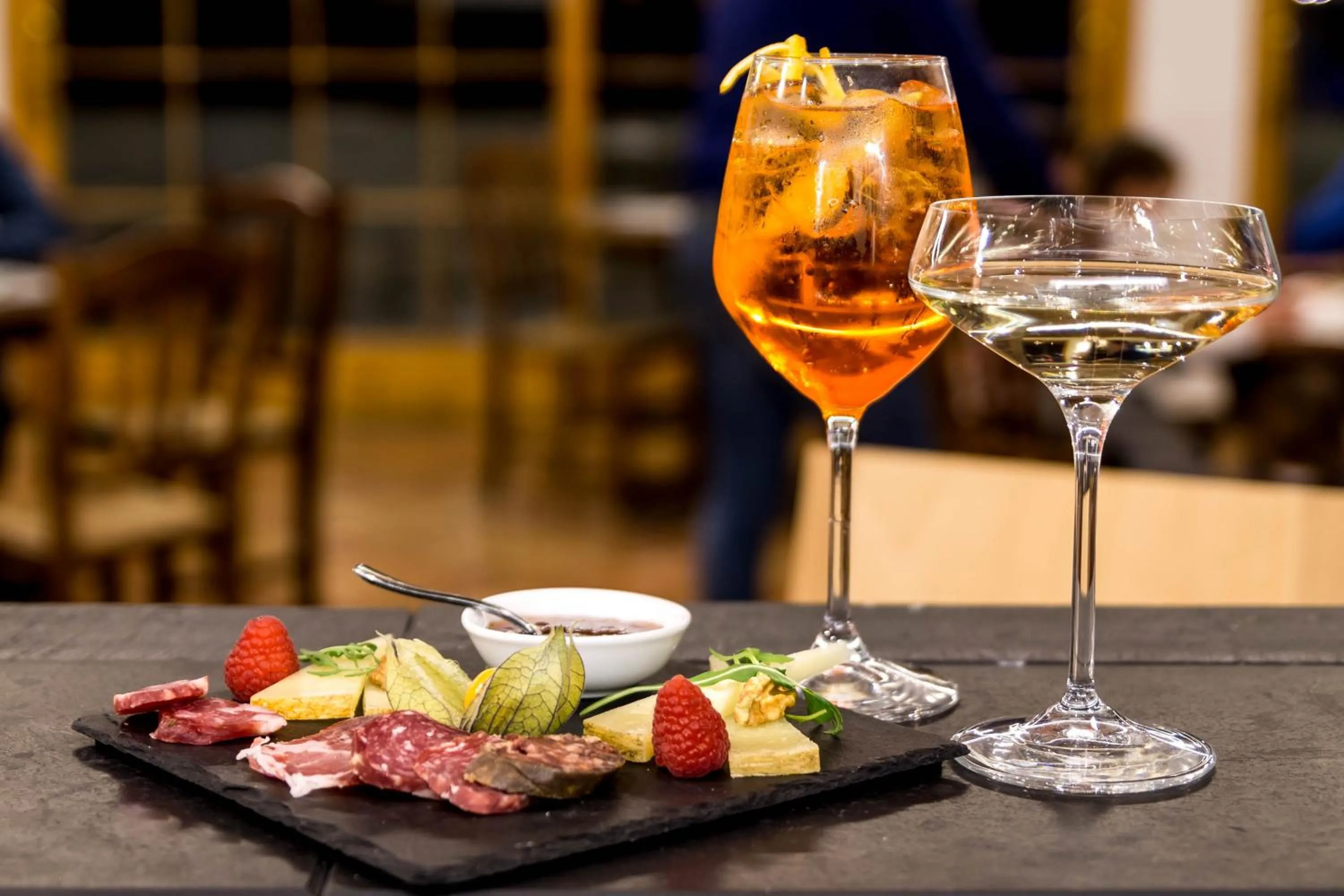 Communal lounge/ TV room in Hotel Don Luis