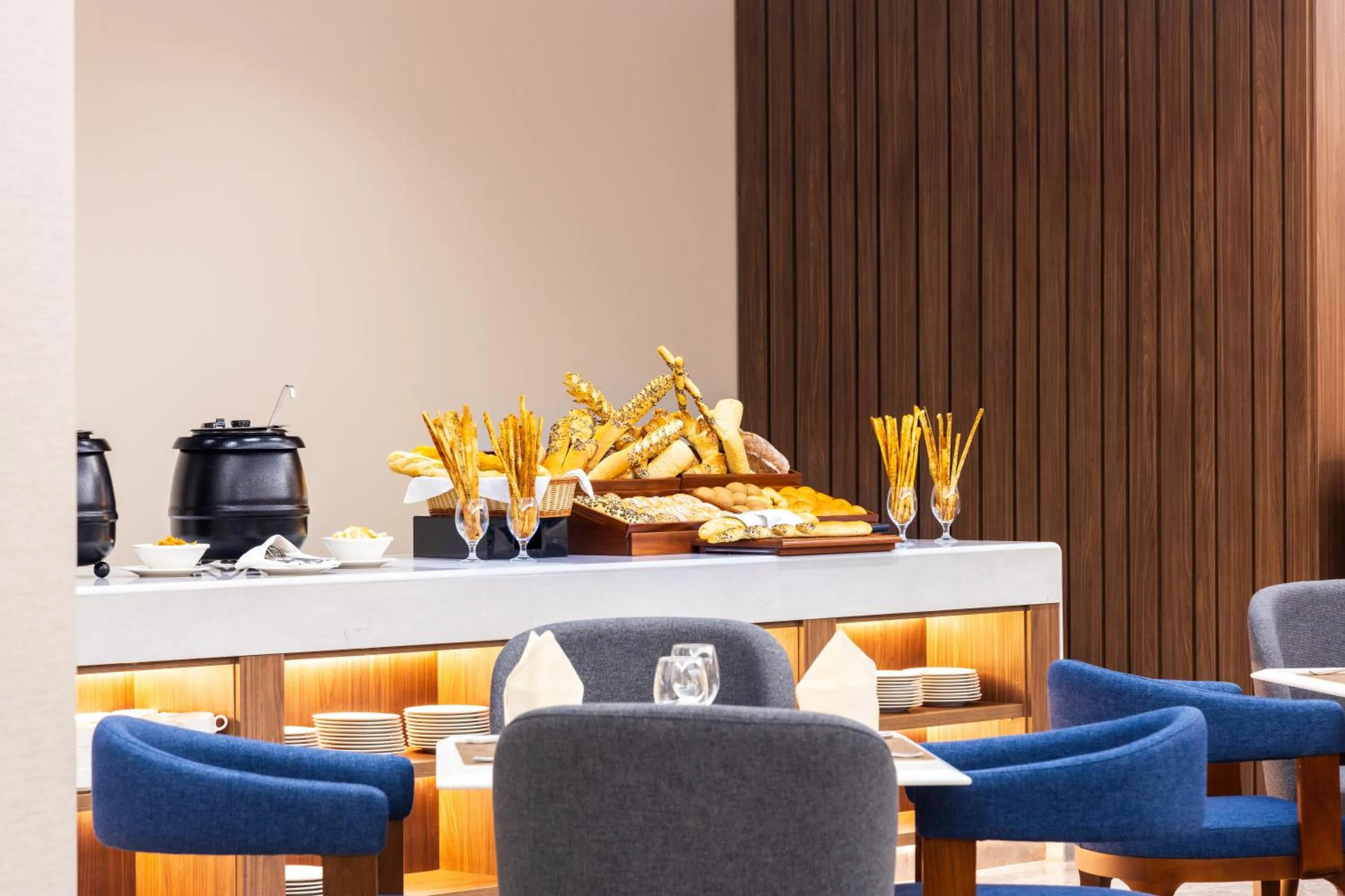 Food and drinks in MD Hotel By Gewan