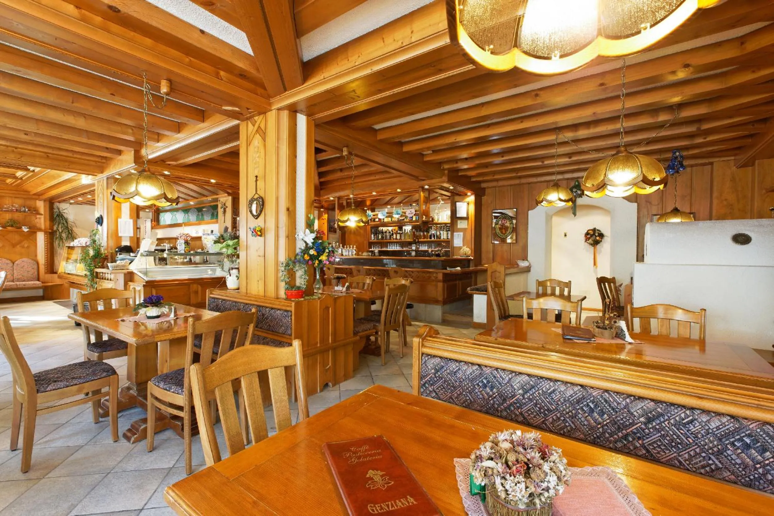 Lounge or bar in Hotel Genziana