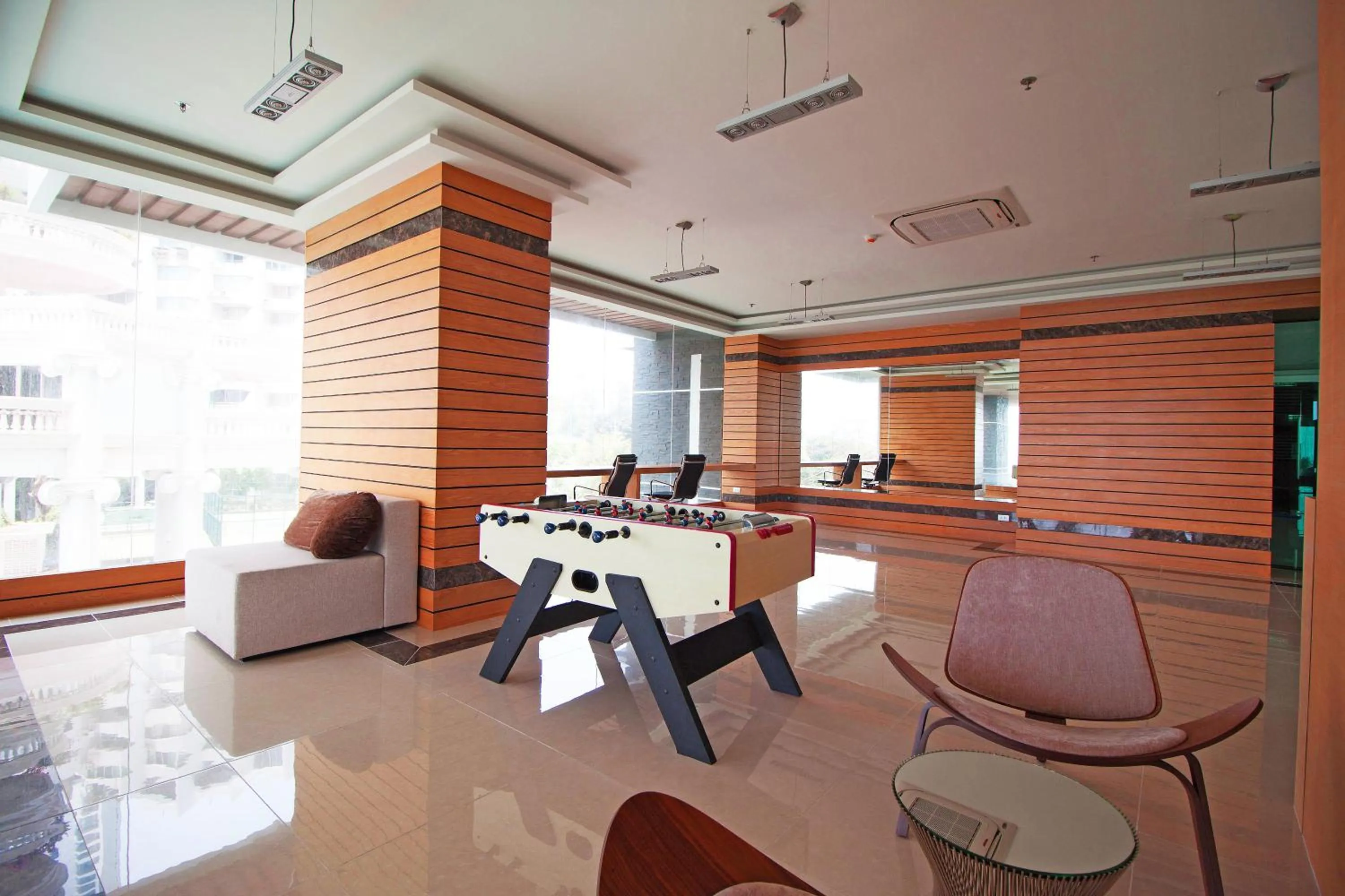 Game Room in Wongamat Tower by Pattaya Sunny Rentals