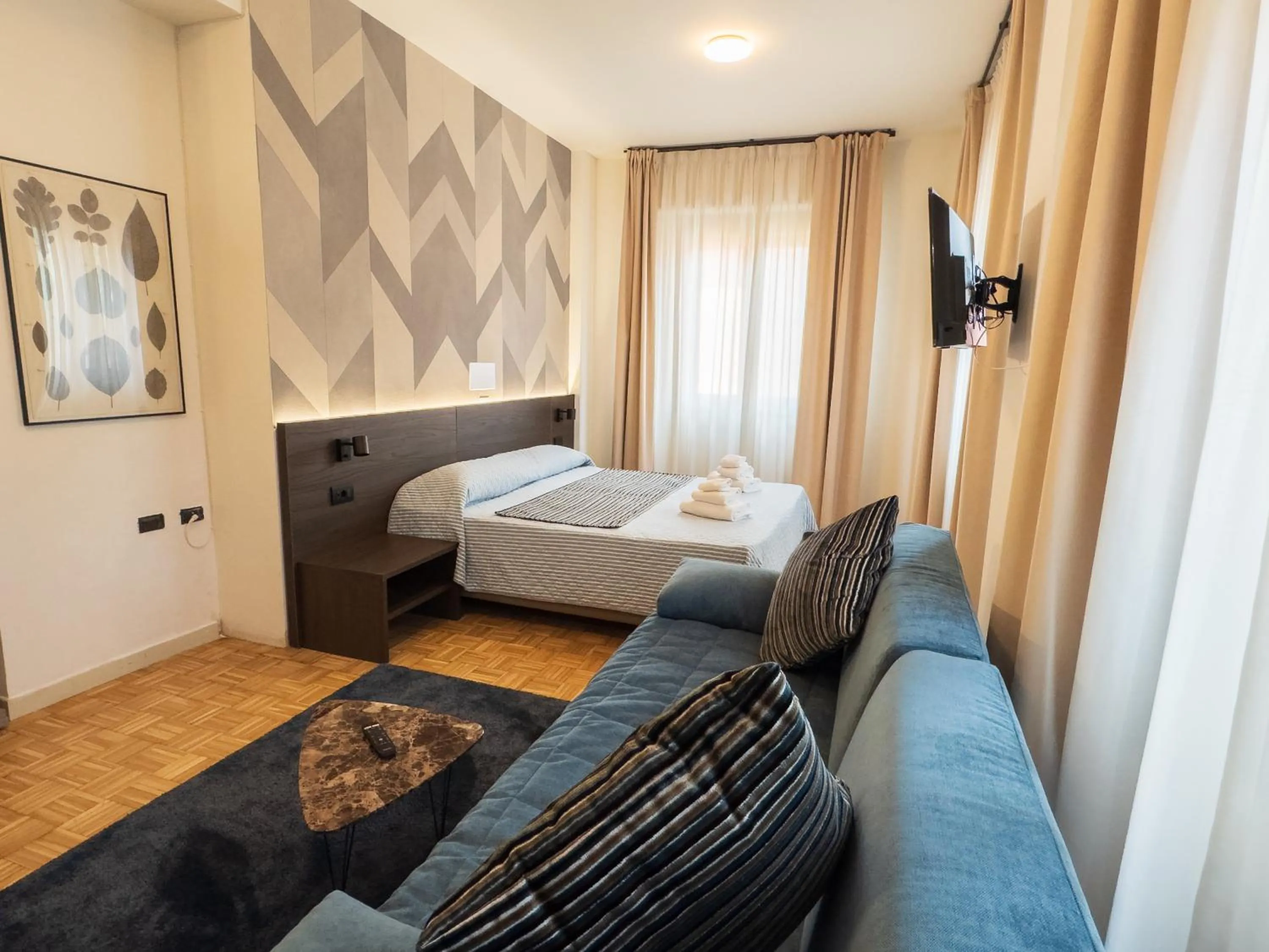 Bed in Hotel Astoria