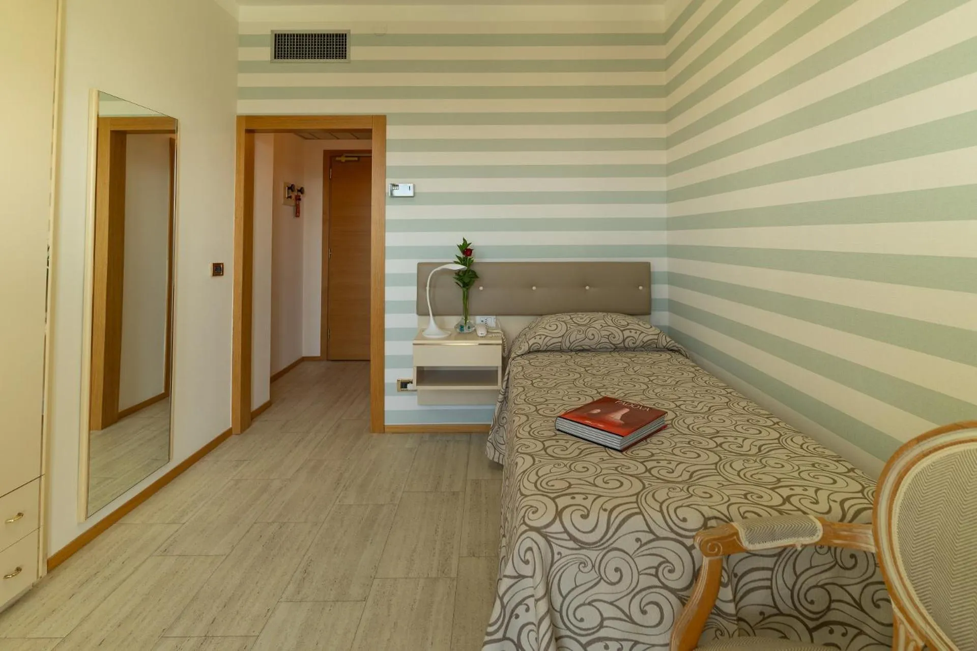 Bed in Hotel Abano Astoria