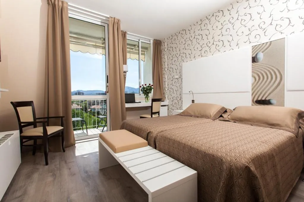 Bed in Hotel Abano Astoria