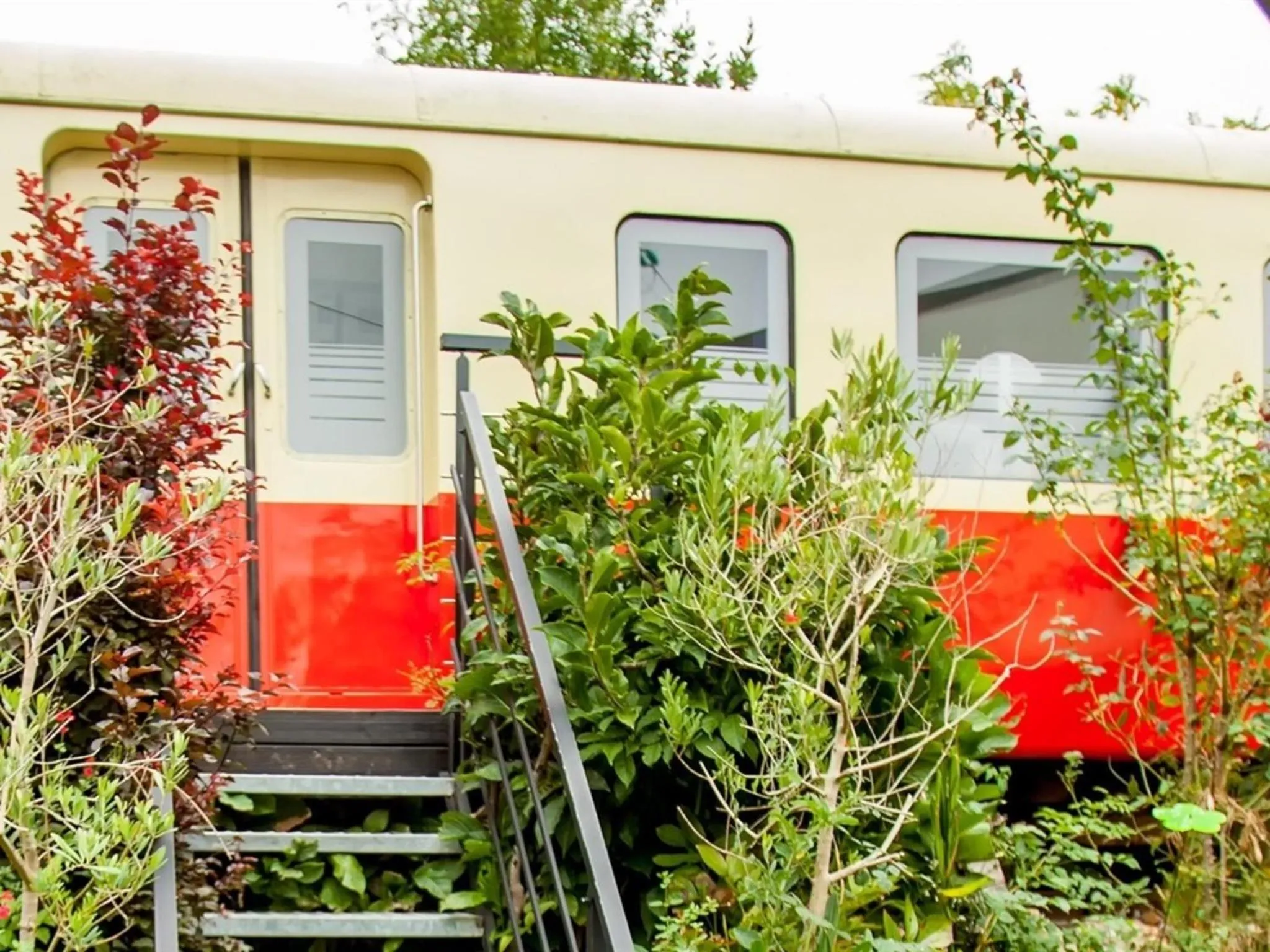 Property building in Hébergement Insolite Picasso