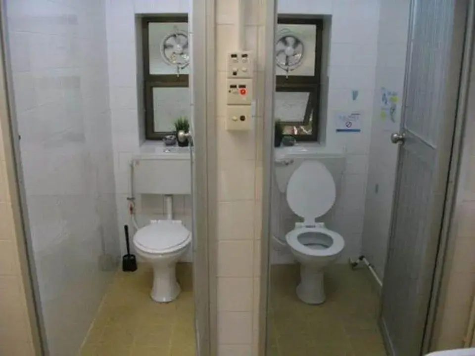 Double Room with Shared Bathroom in YHA Ngong Ping SG Davis Youth Hostel Double Room with Shared Bathroom in YHA Ngong Ping SG Davis Youth Hostel