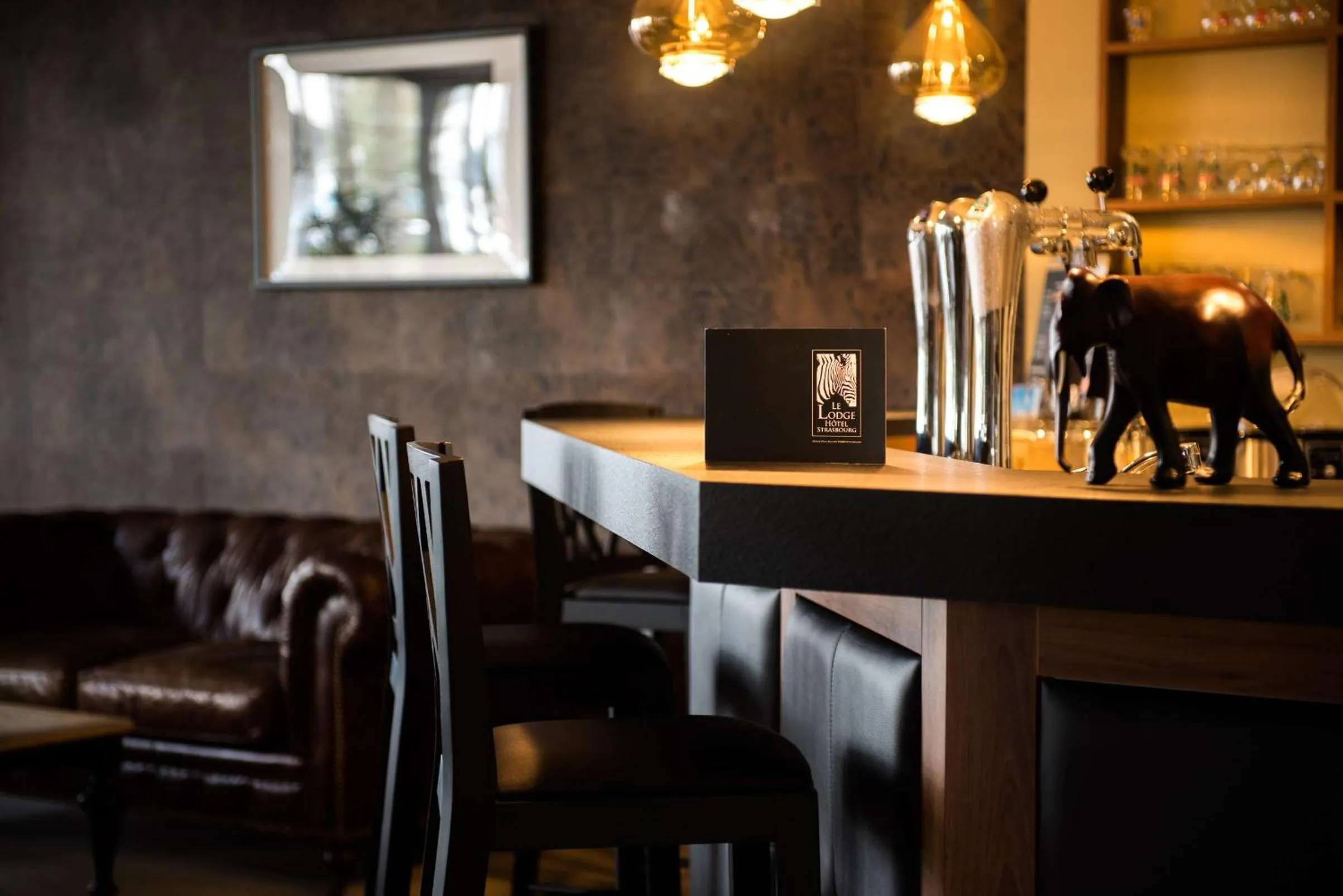 Lounge or bar in Le Lodge Brit Hotel Strasbourg Zenith