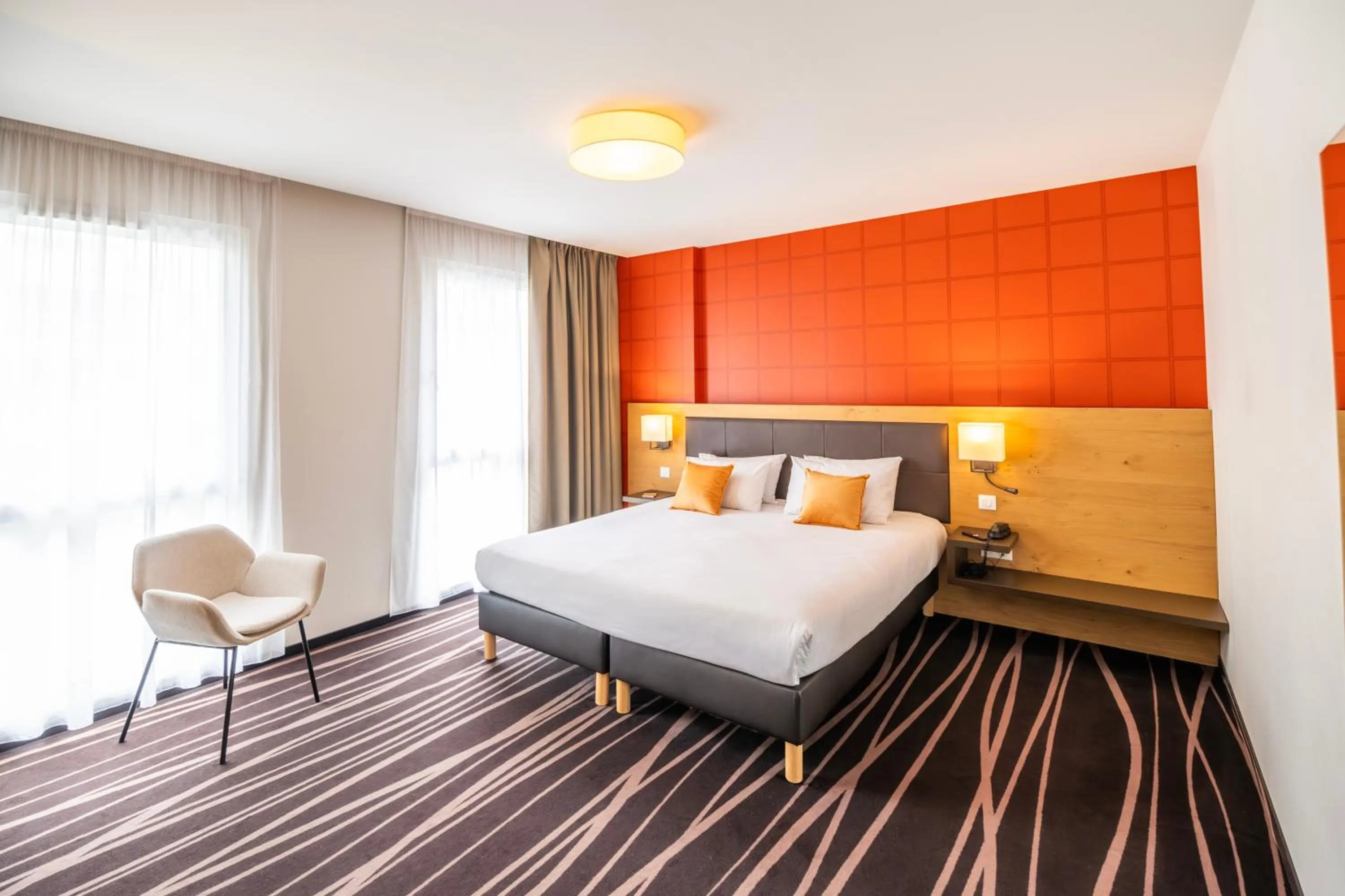 Bed in Le Lodge Brit Hotel Strasbourg Zenith