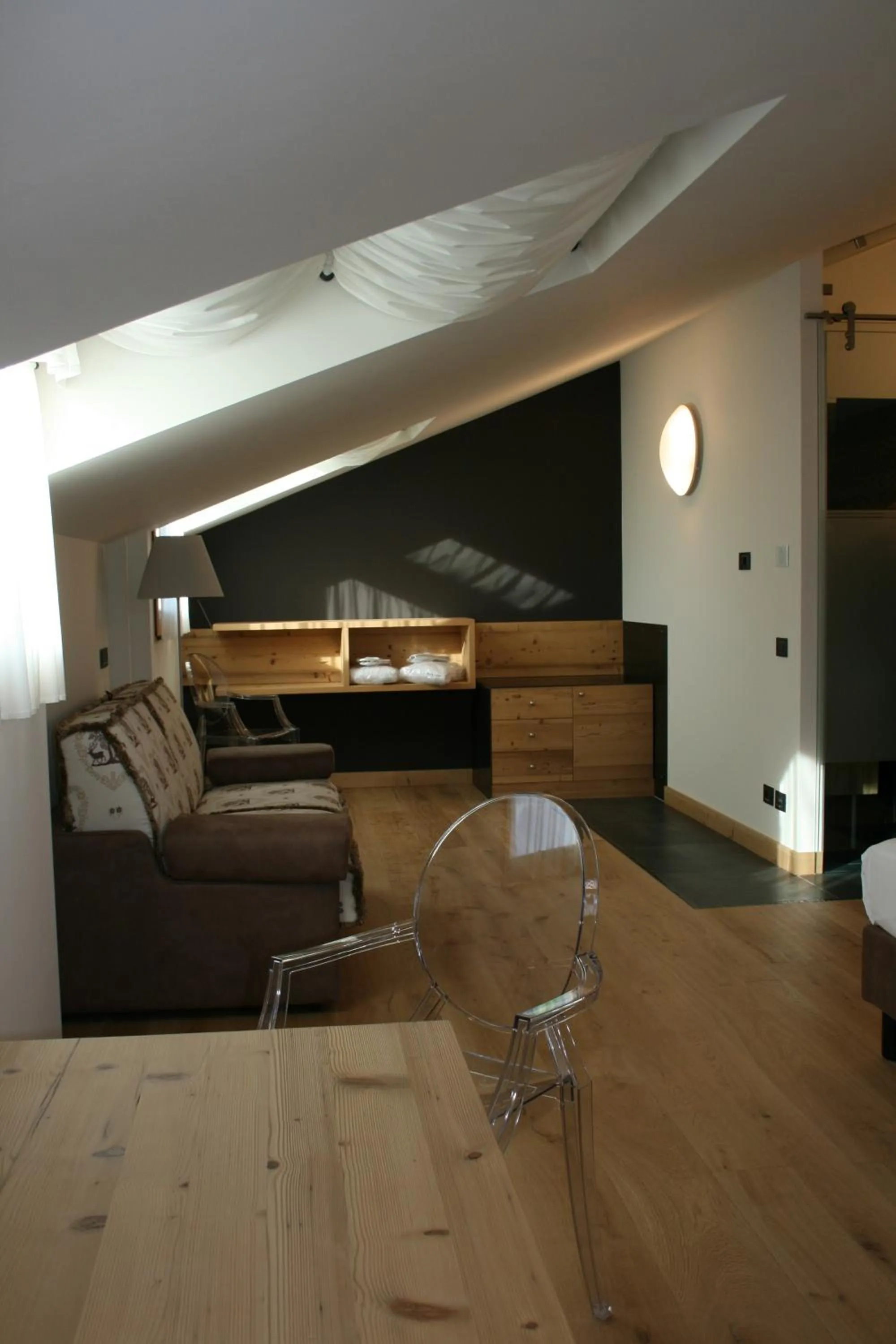 Photo of the whole room in Hotel Orso Grigio