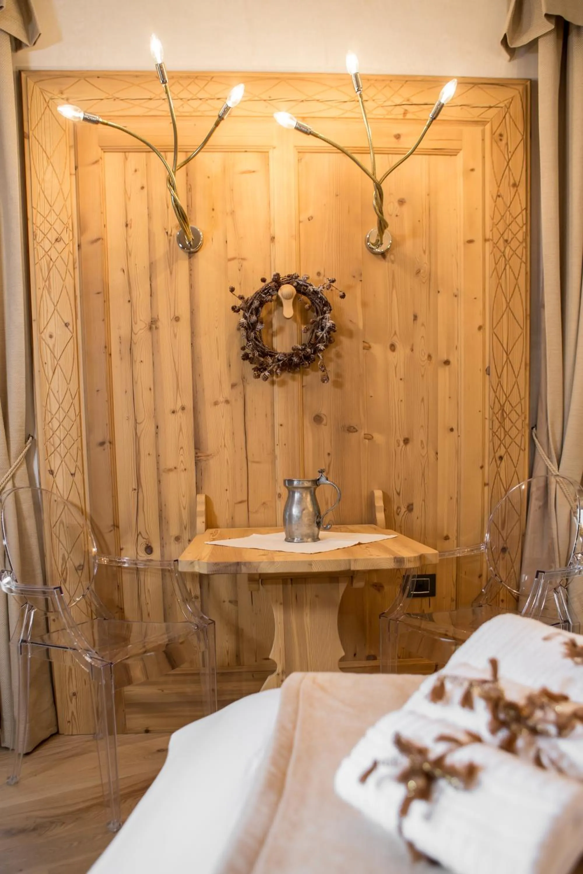 Bed in Hotel Orso Grigio