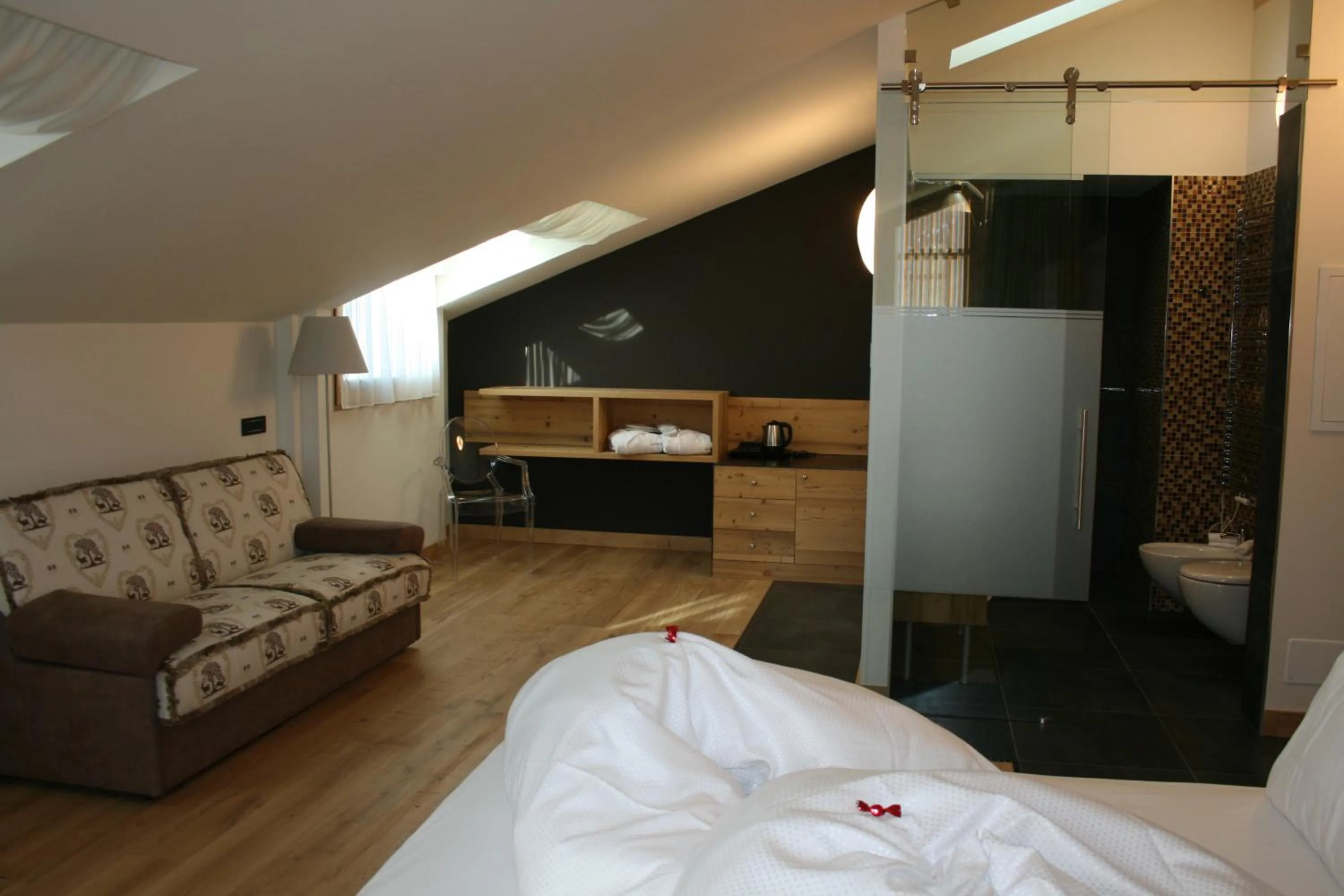 Photo of the whole room, Bed in Hotel Orso Grigio