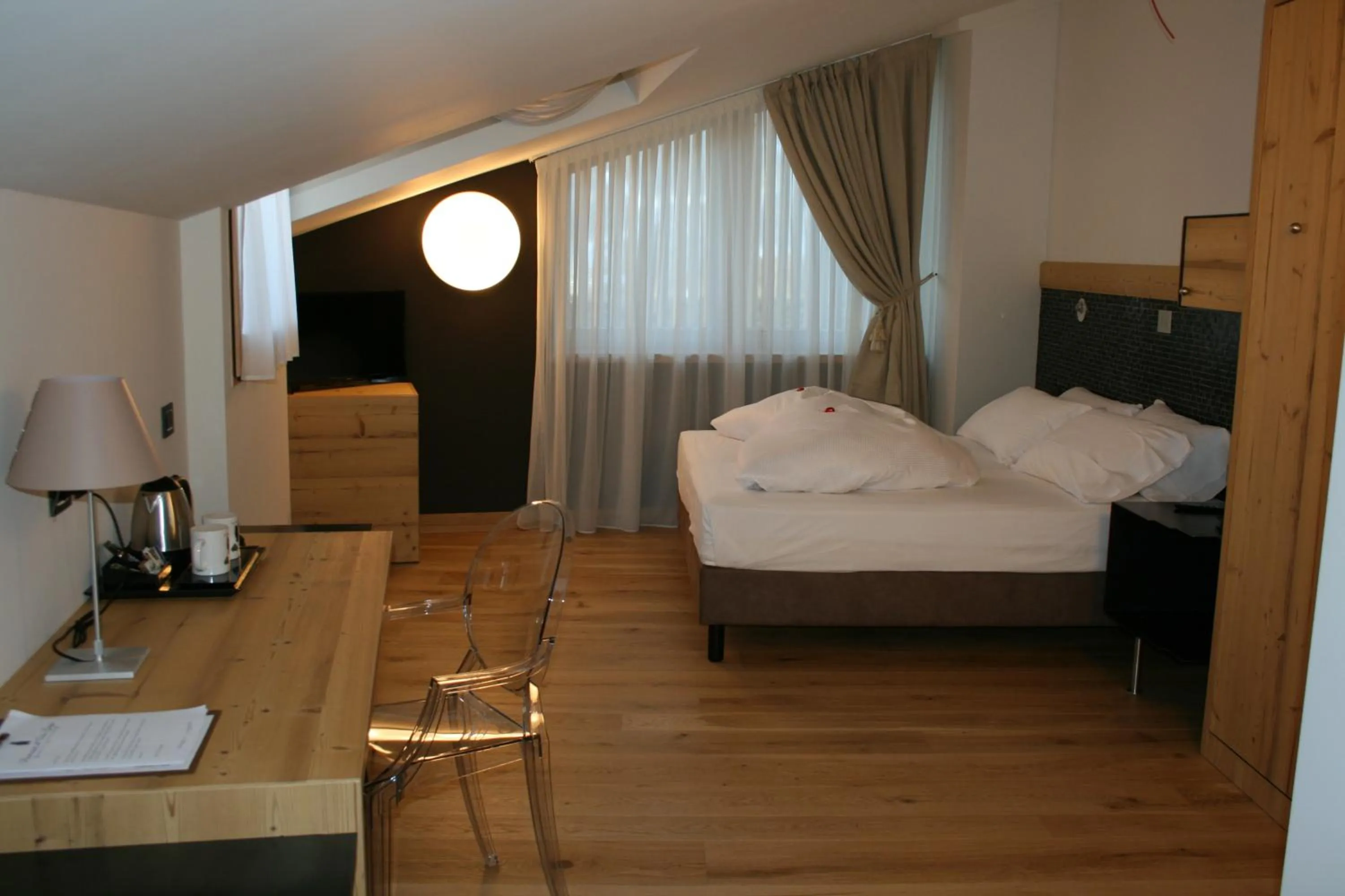 Photo of the whole room, Bed in Hotel Orso Grigio