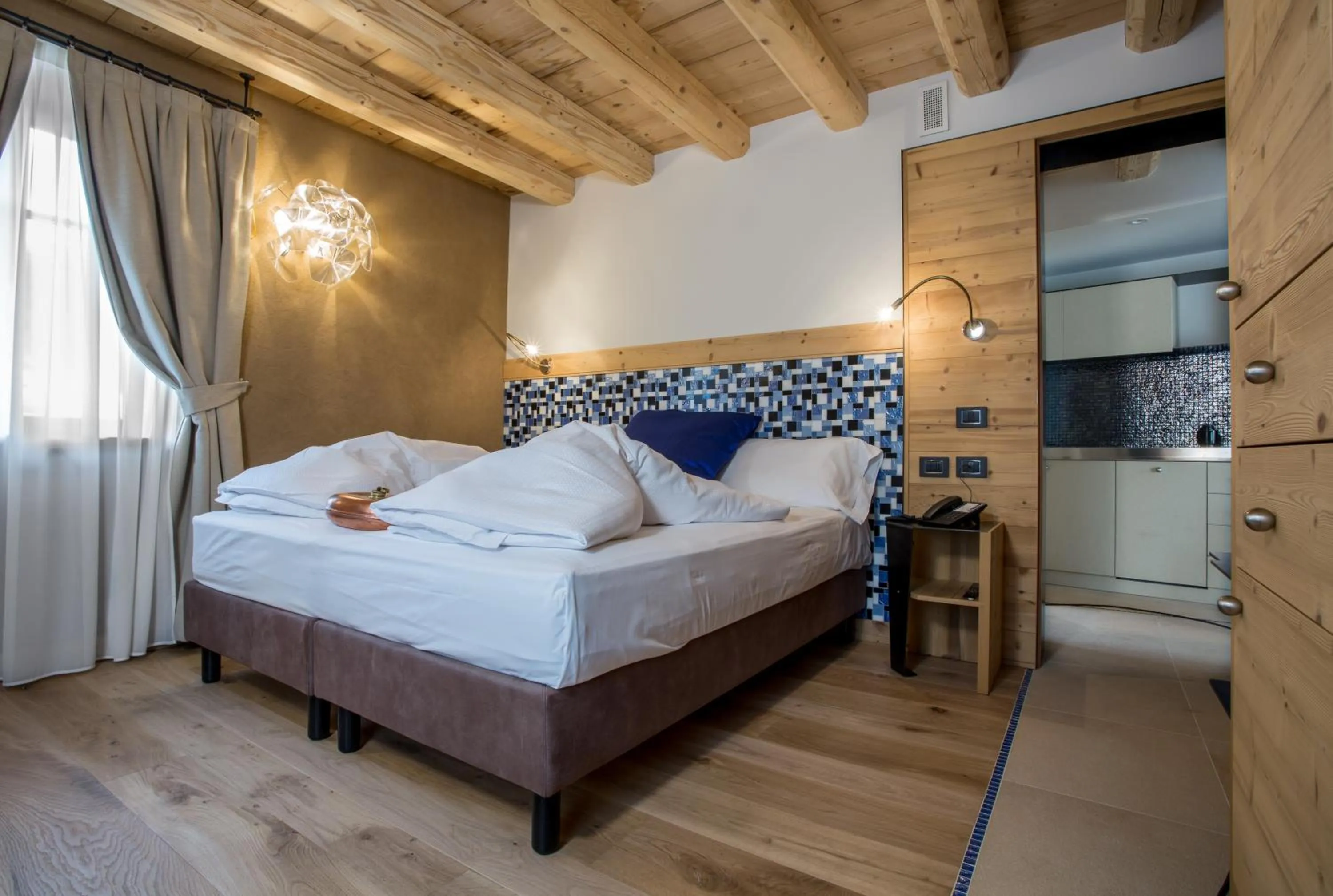 Day, Bed in Hotel Orso Grigio