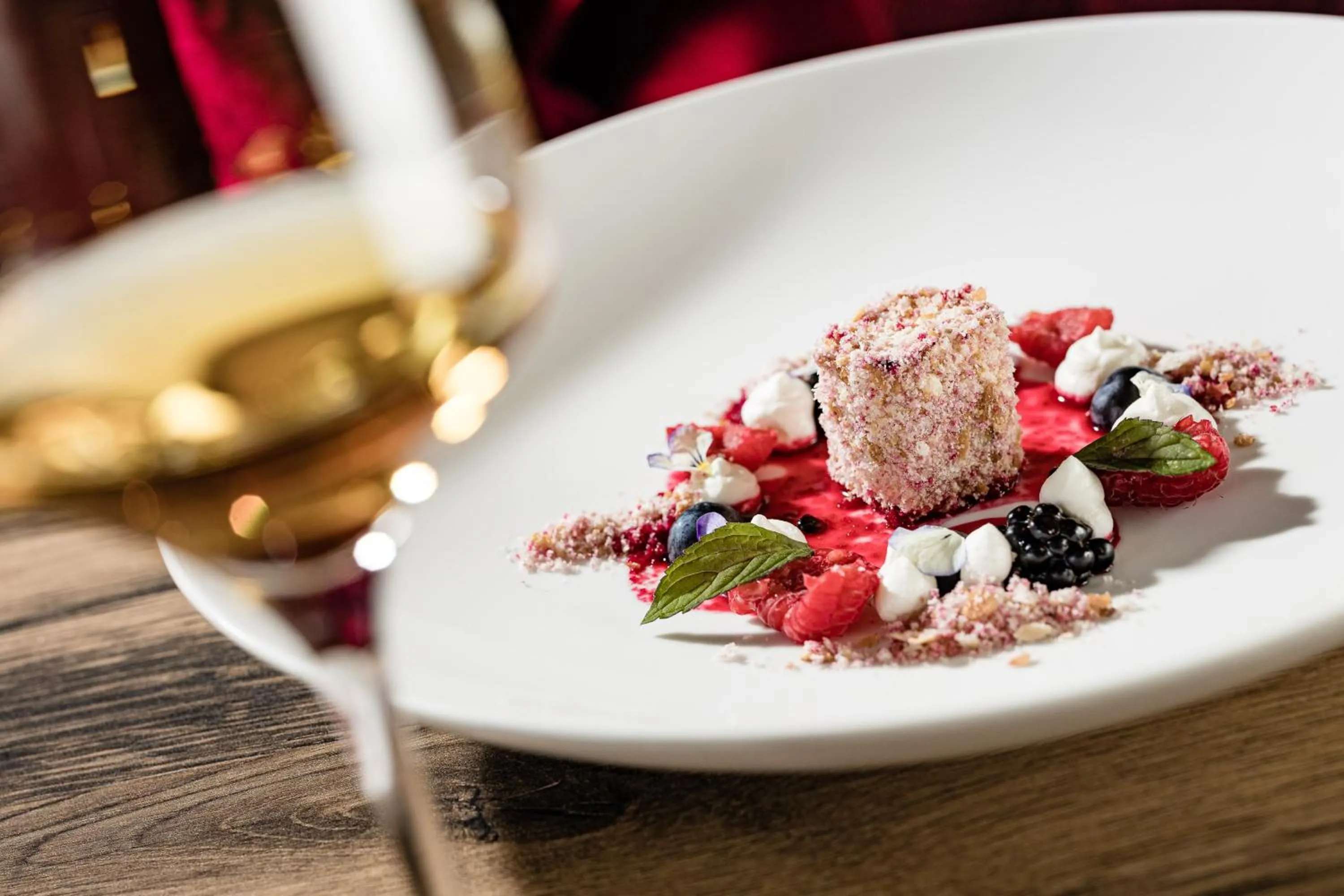 Food and drinks in Boutique & Fashion Hotel Maciaconi - Gardenahotels