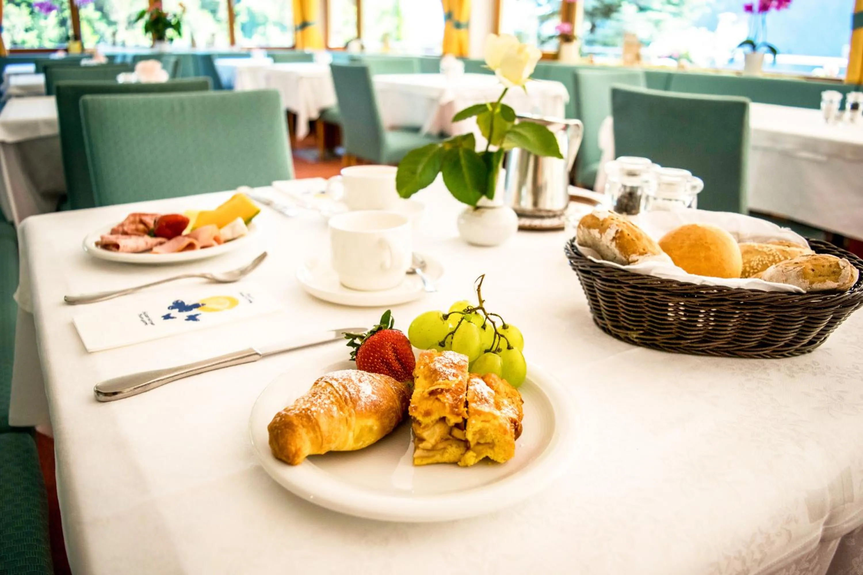 Restaurant/places to eat in Hotel St. Pankraz