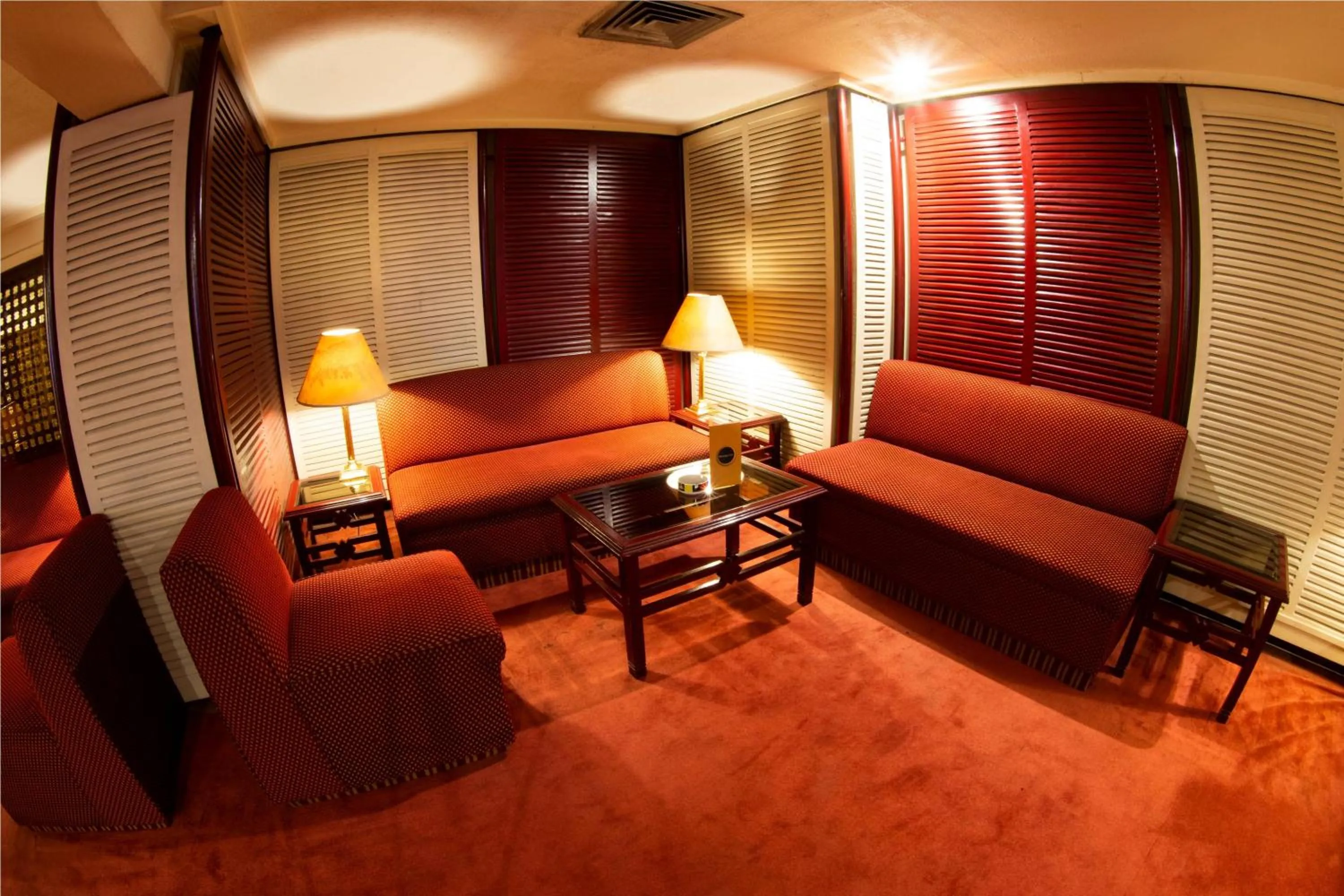 Living room in Aracan Eatabe Luxor Hotel