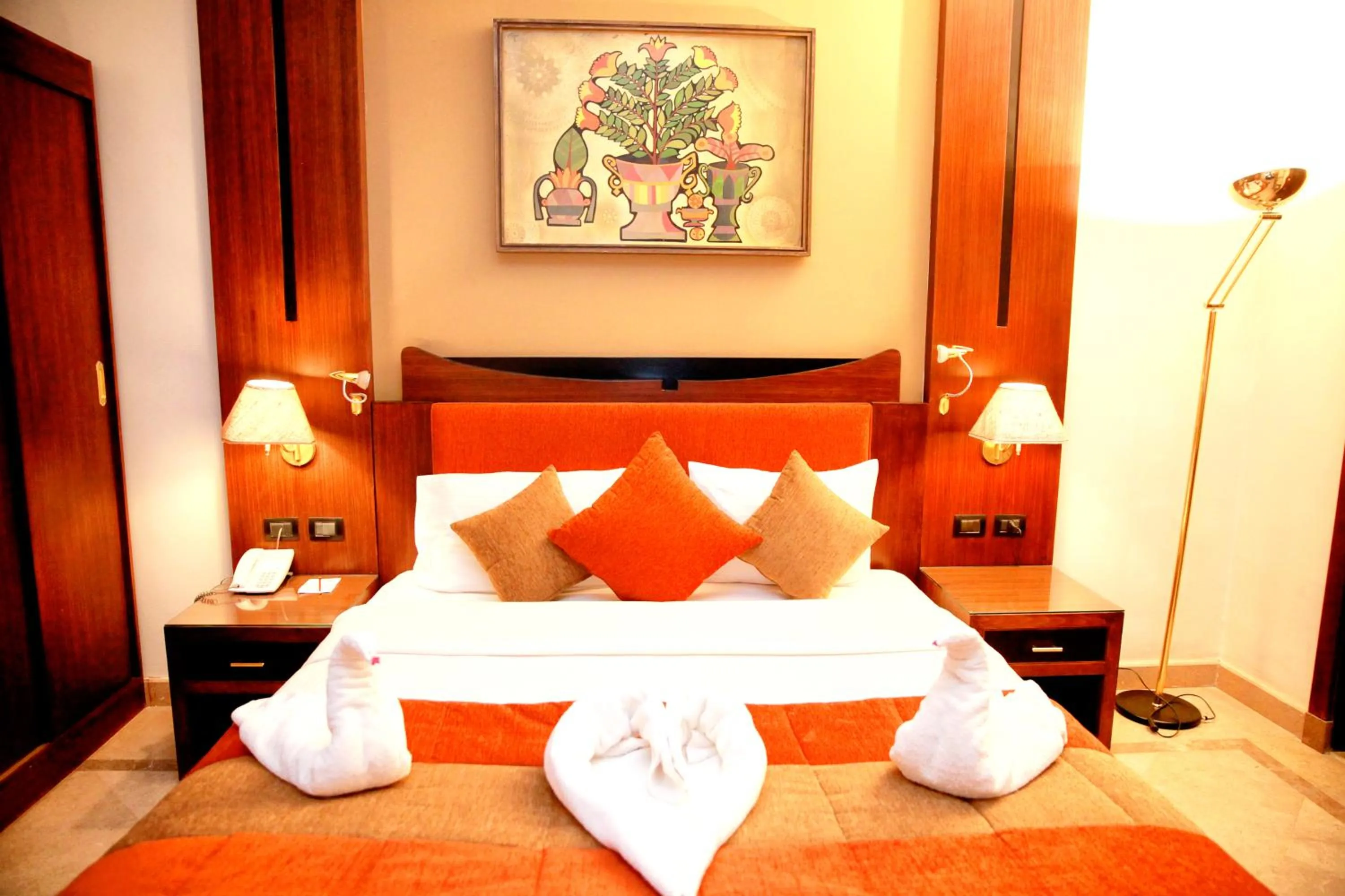 Bed in Aracan Eatabe Luxor Hotel