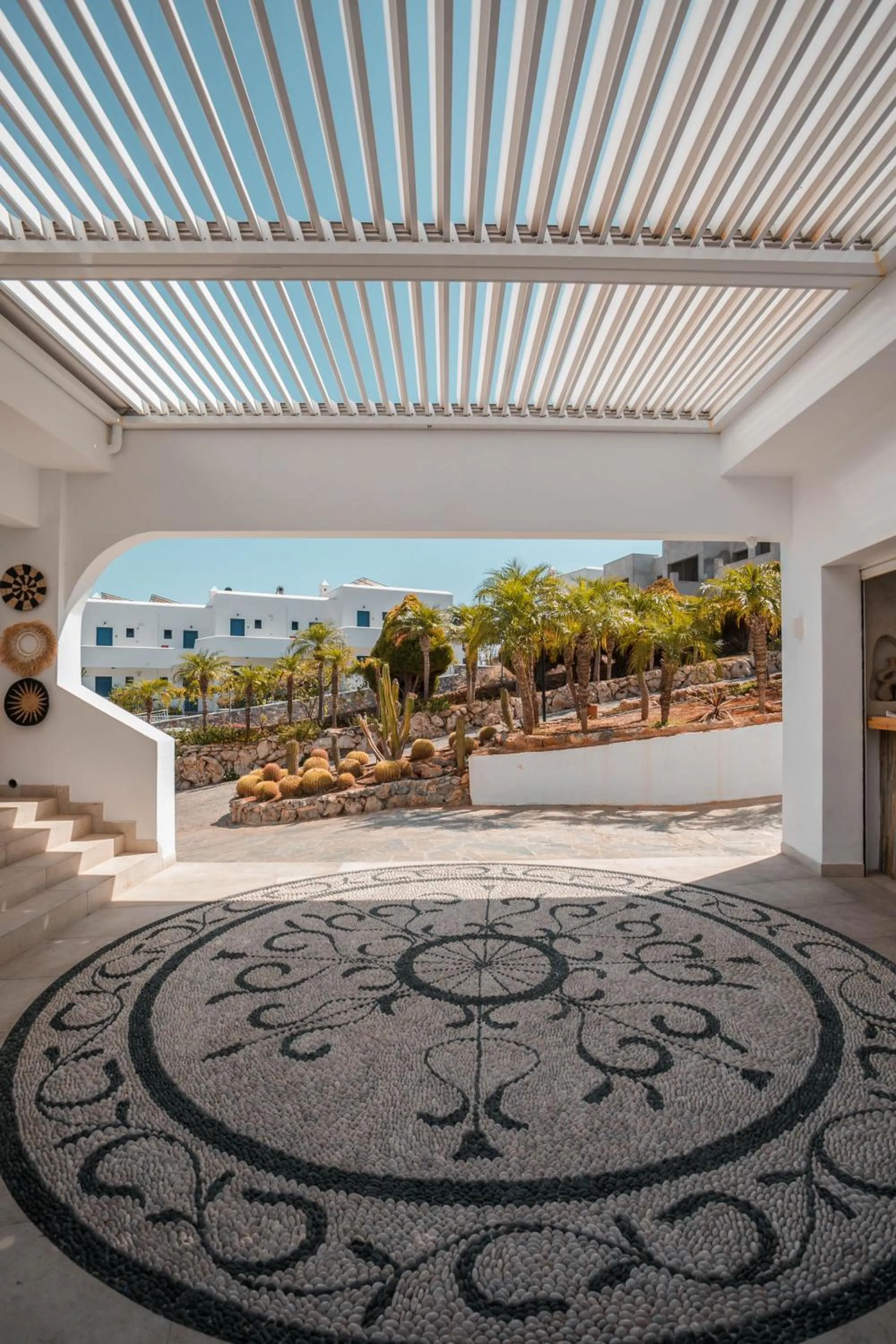 Day in Lambis Studios & Apartments