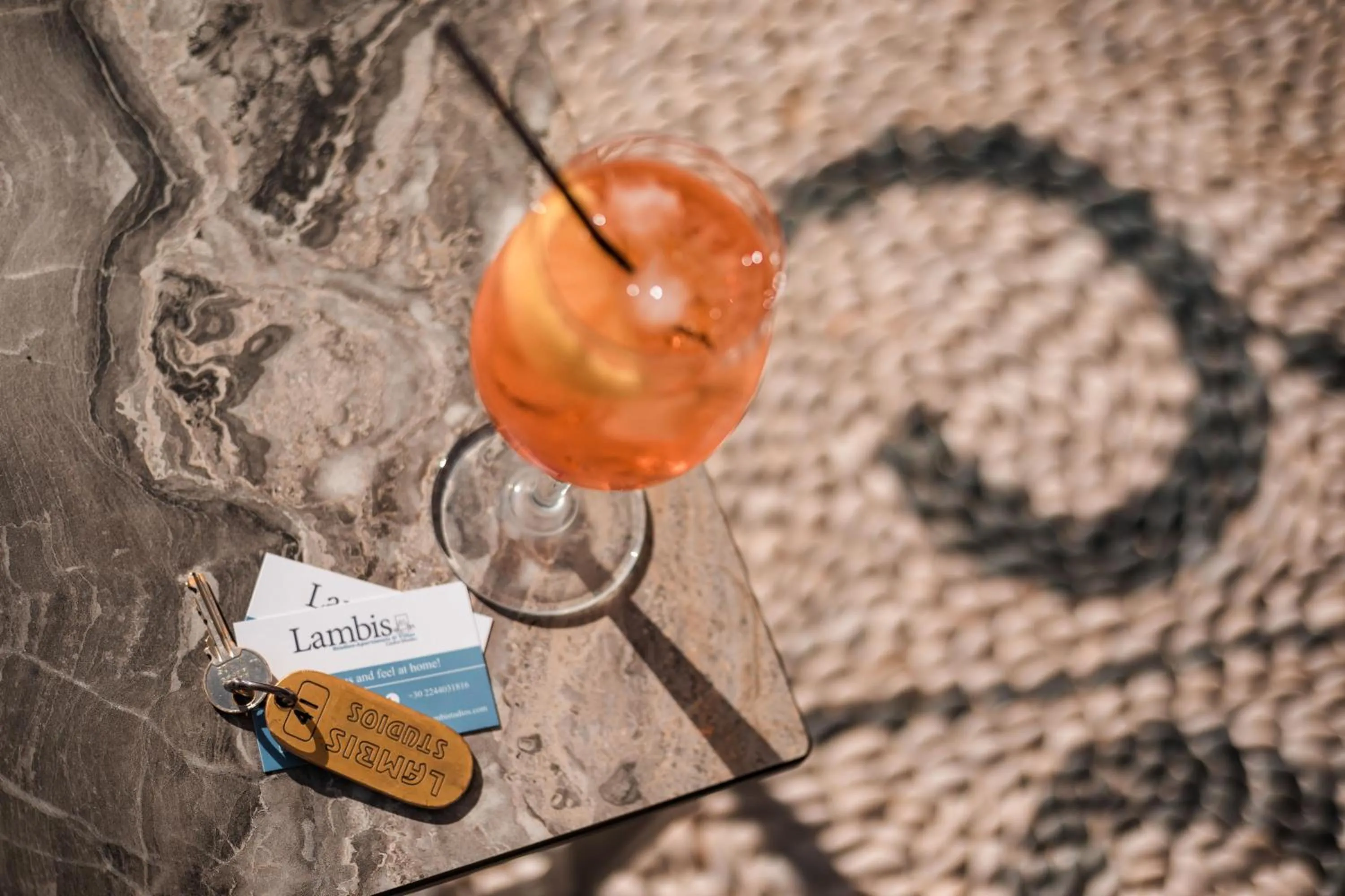 Food and drinks in Lambis Studios & Apartments