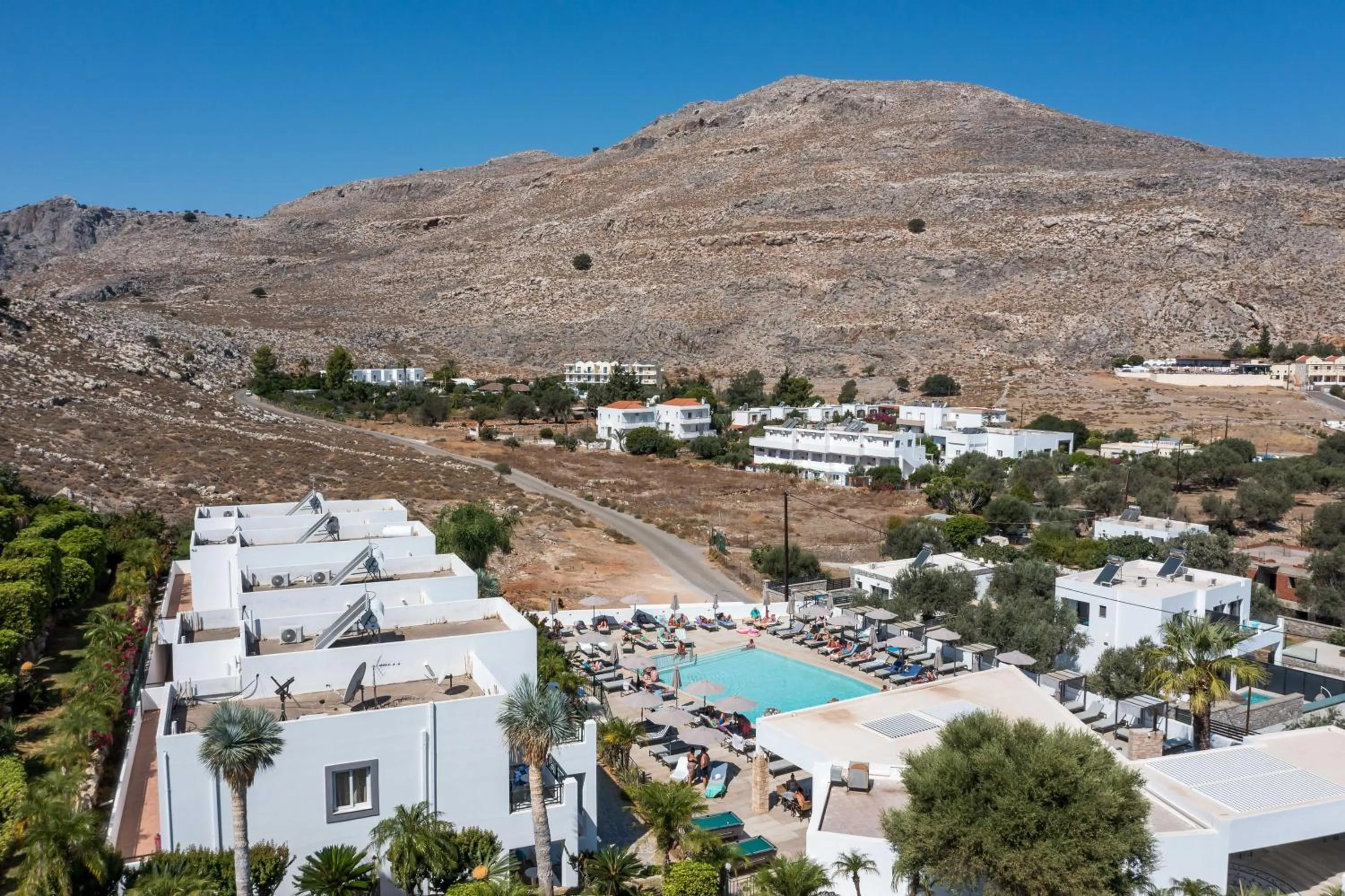 Property building in Lambis Studios & Apartments