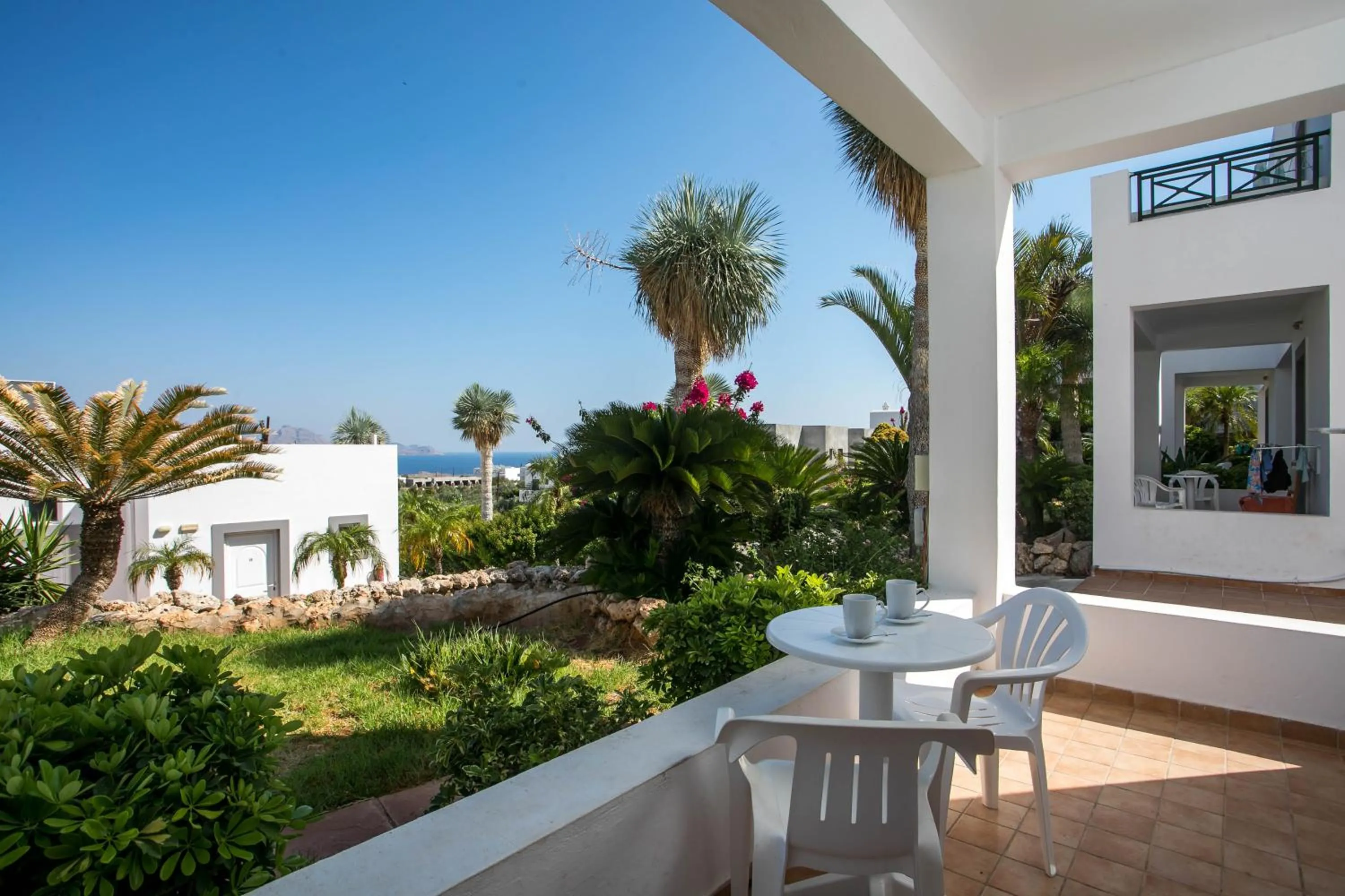 Day in Lambis Studios & Apartments