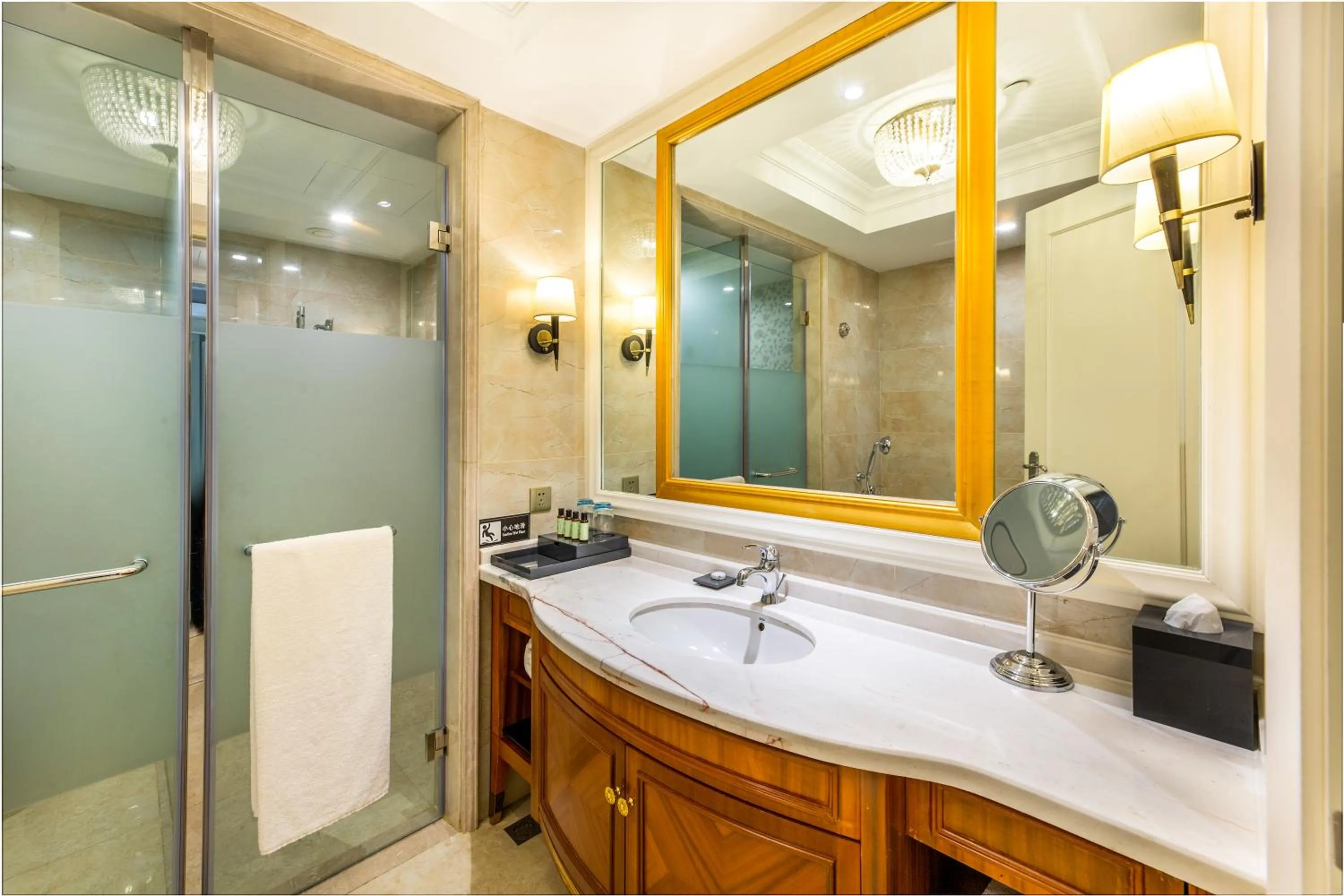 Bathroom in Pullman Tangshan