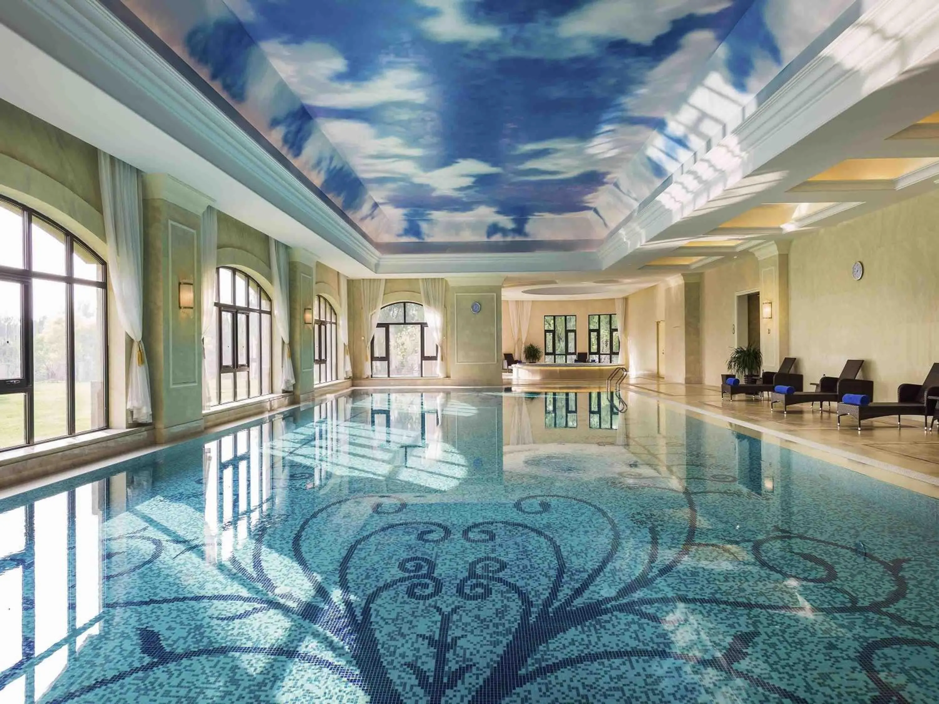 Pool view in Pullman Tangshan