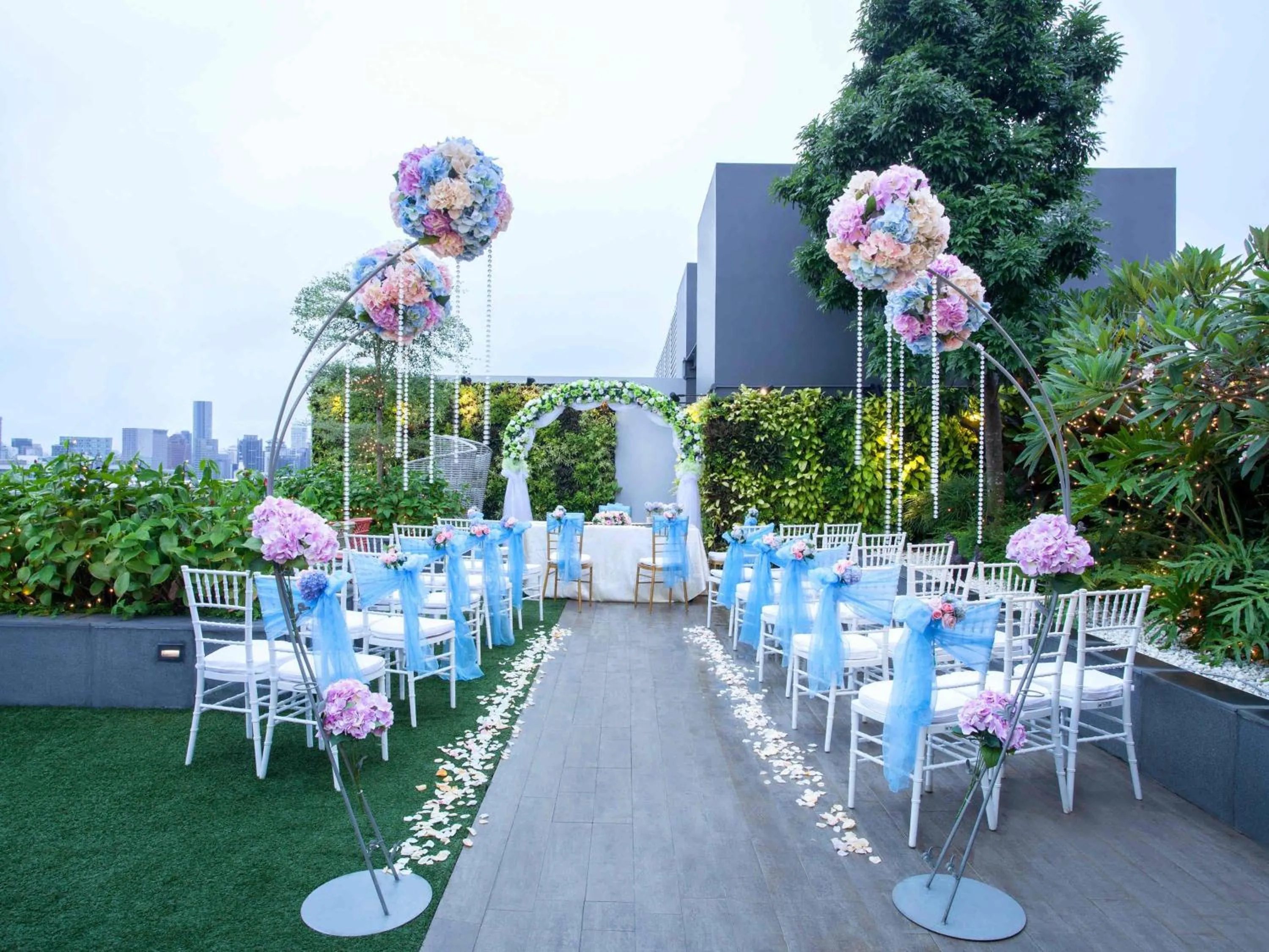 wedding in Mercure Singapore Bugis