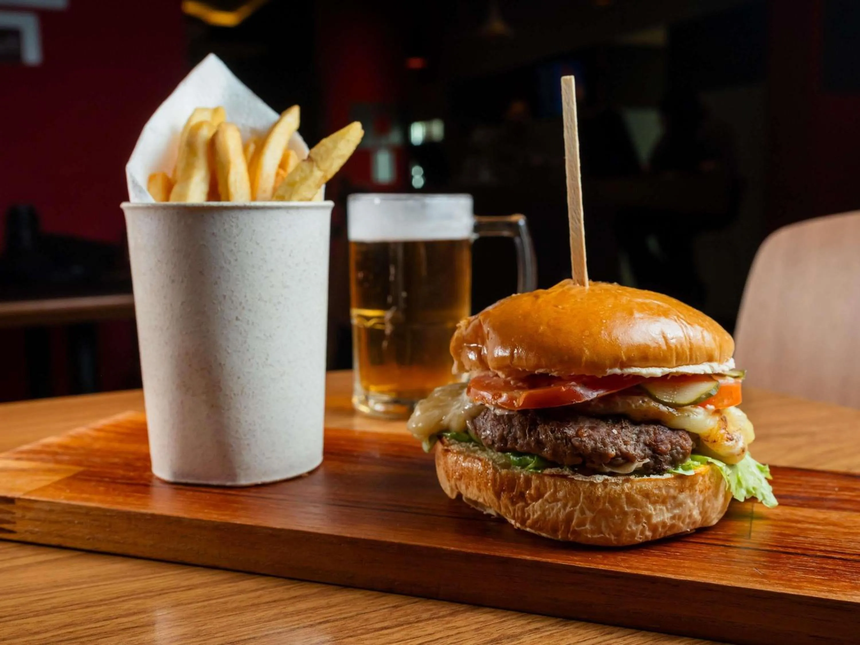 Lounge or bar in Ibis Guaratingueta Aparecida - Circuito da Fé