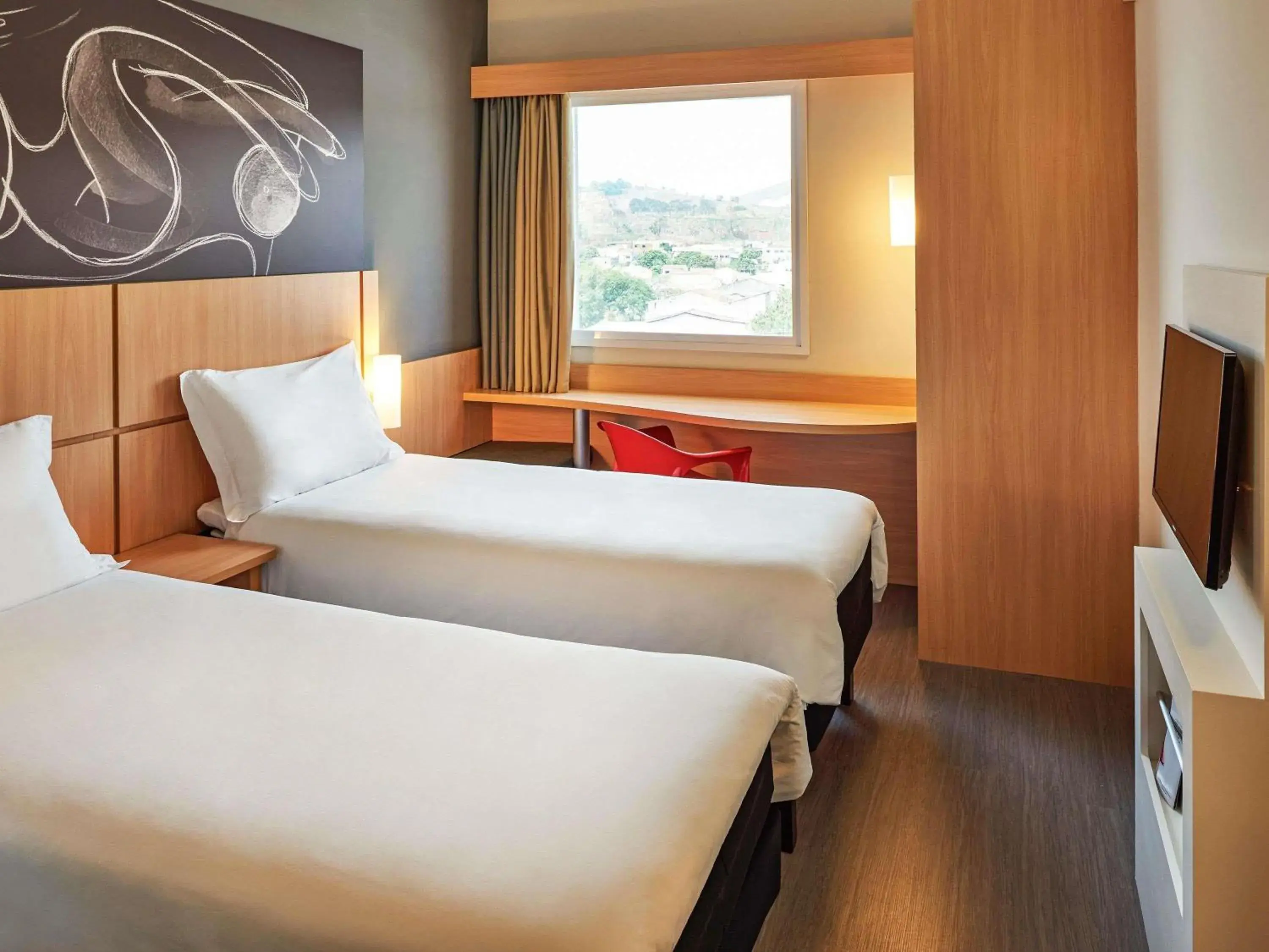 Standard Apartment with Twin Beds - single occupancy in Ibis Guaratingueta Aparecida - Circuito da Fé Standard Apartment with Twin Beds - single occupancy in Ibis Guaratingueta Aparecida - Circuito da Fé