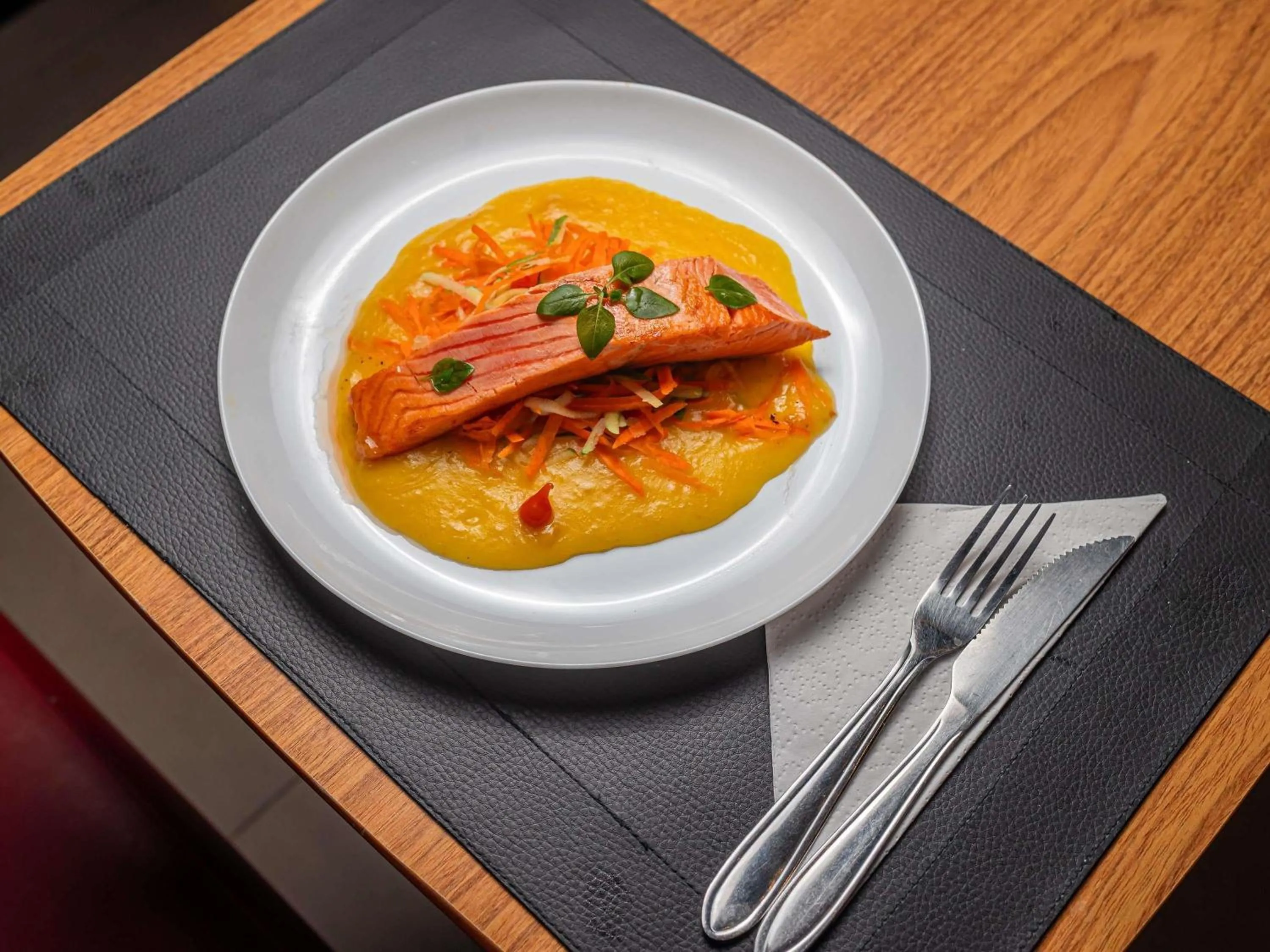 Lounge or bar in Ibis Guaratingueta Aparecida - Circuito da Fé