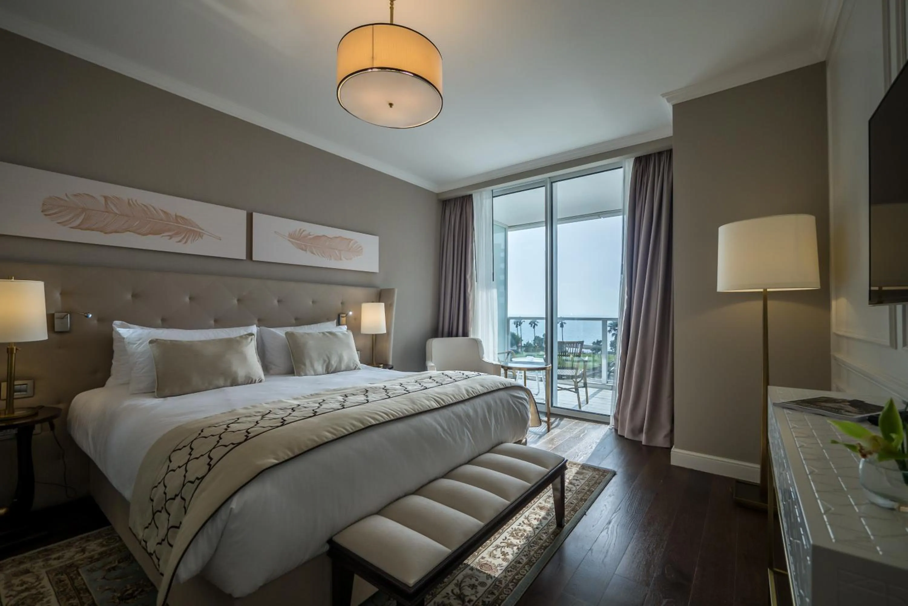 Balcony/Terrace, Bed in David Tower Hotel Netanya by Prima Hotels - 16 years Plus