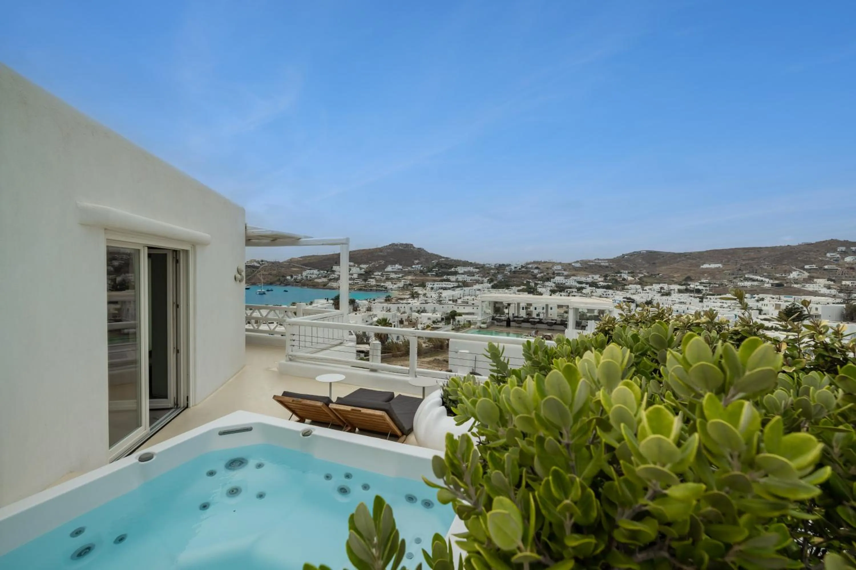 Hot Tub in Kove Mykonos - A Myconian Collection Hotel