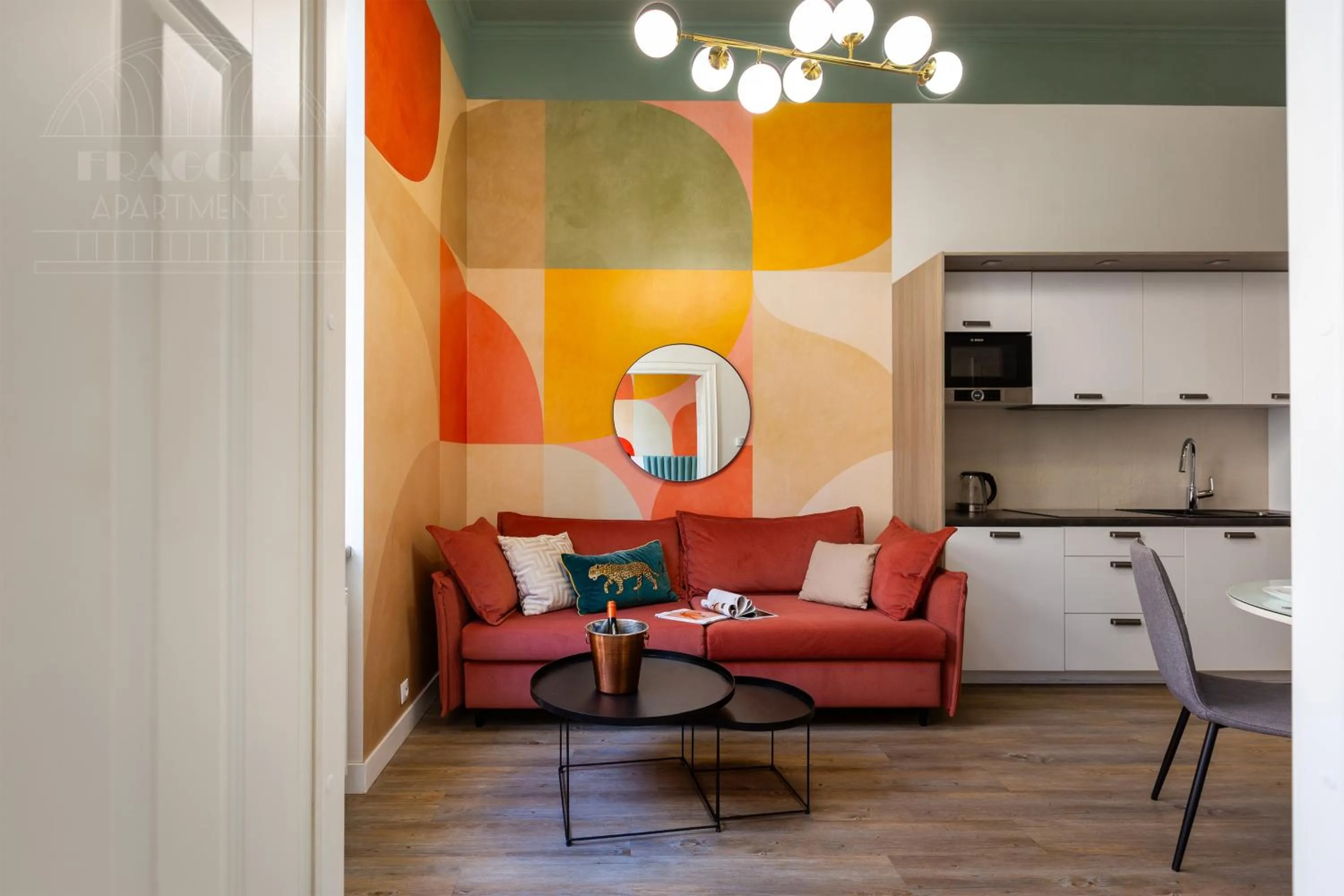 Kitchen or kitchenette in Fragola Apartments Old Town