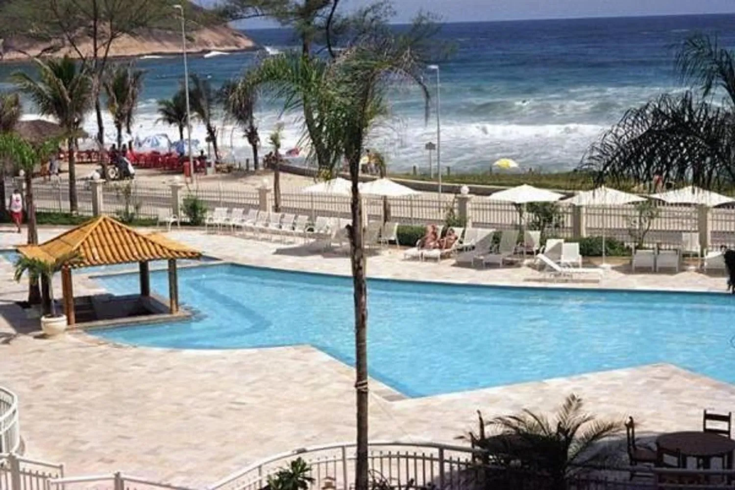 Swimming pool in Apartamento Marina