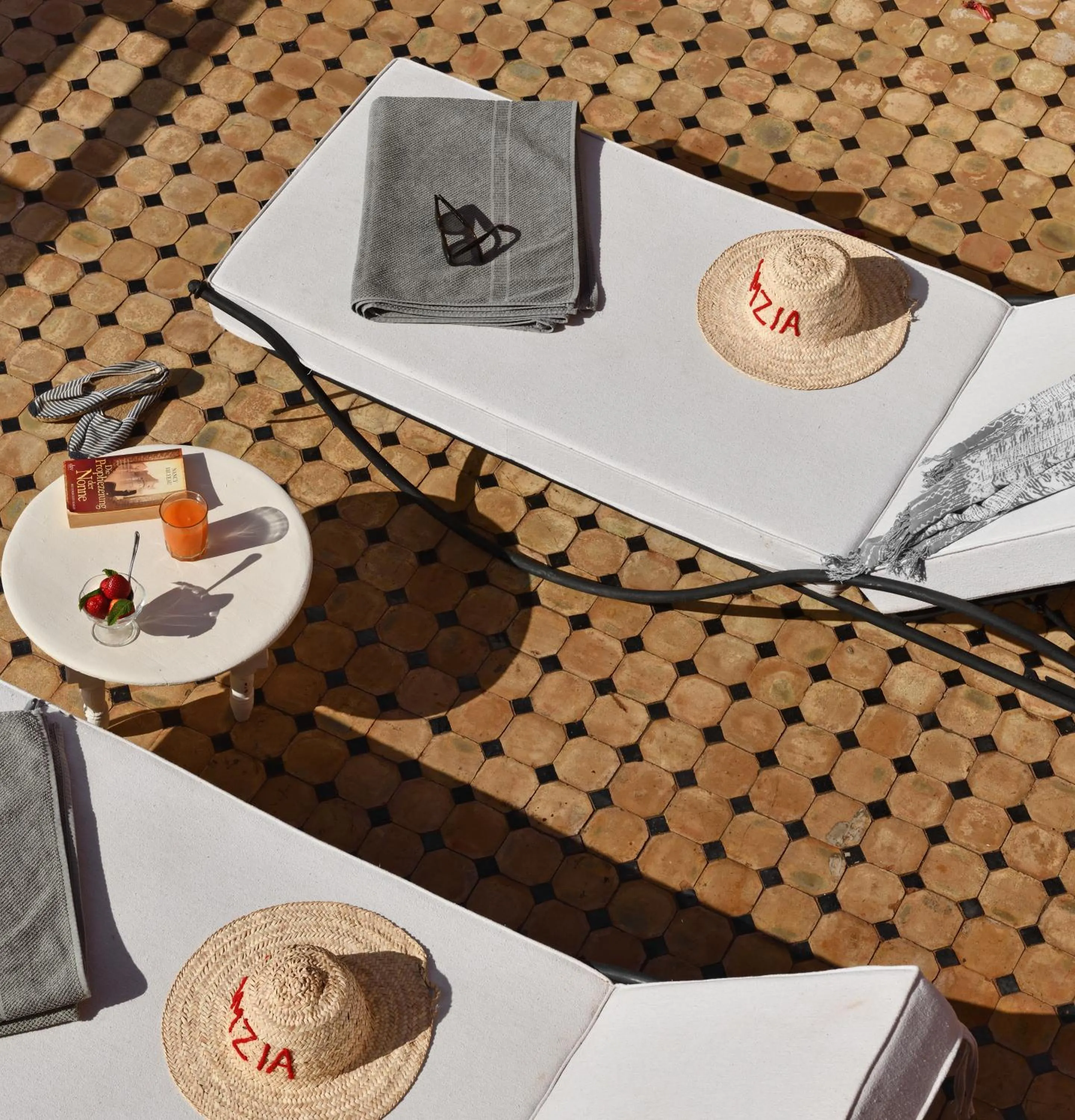 Swimming pool in Riad Lamzia