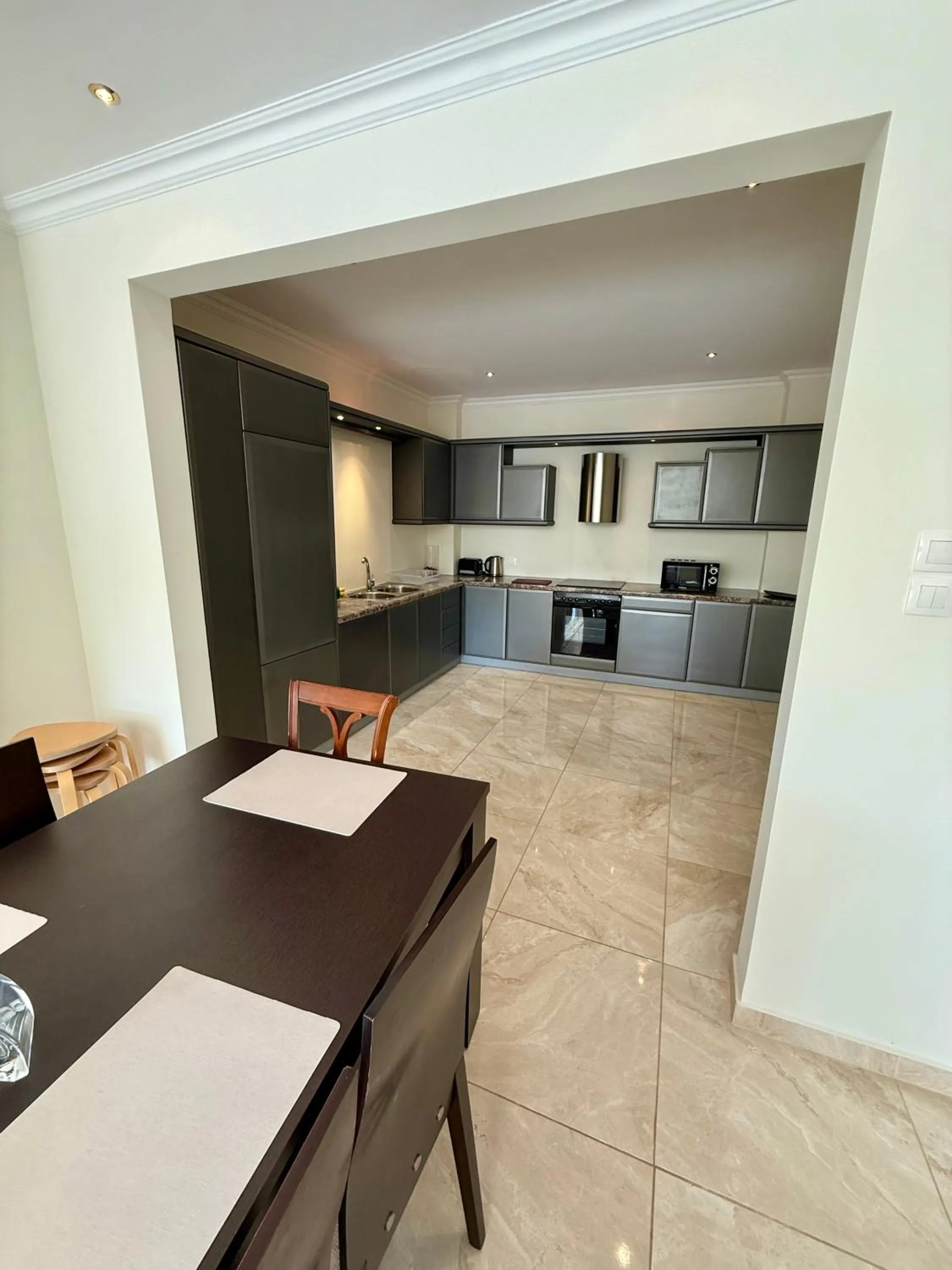 Dining area in Paradise Apartments