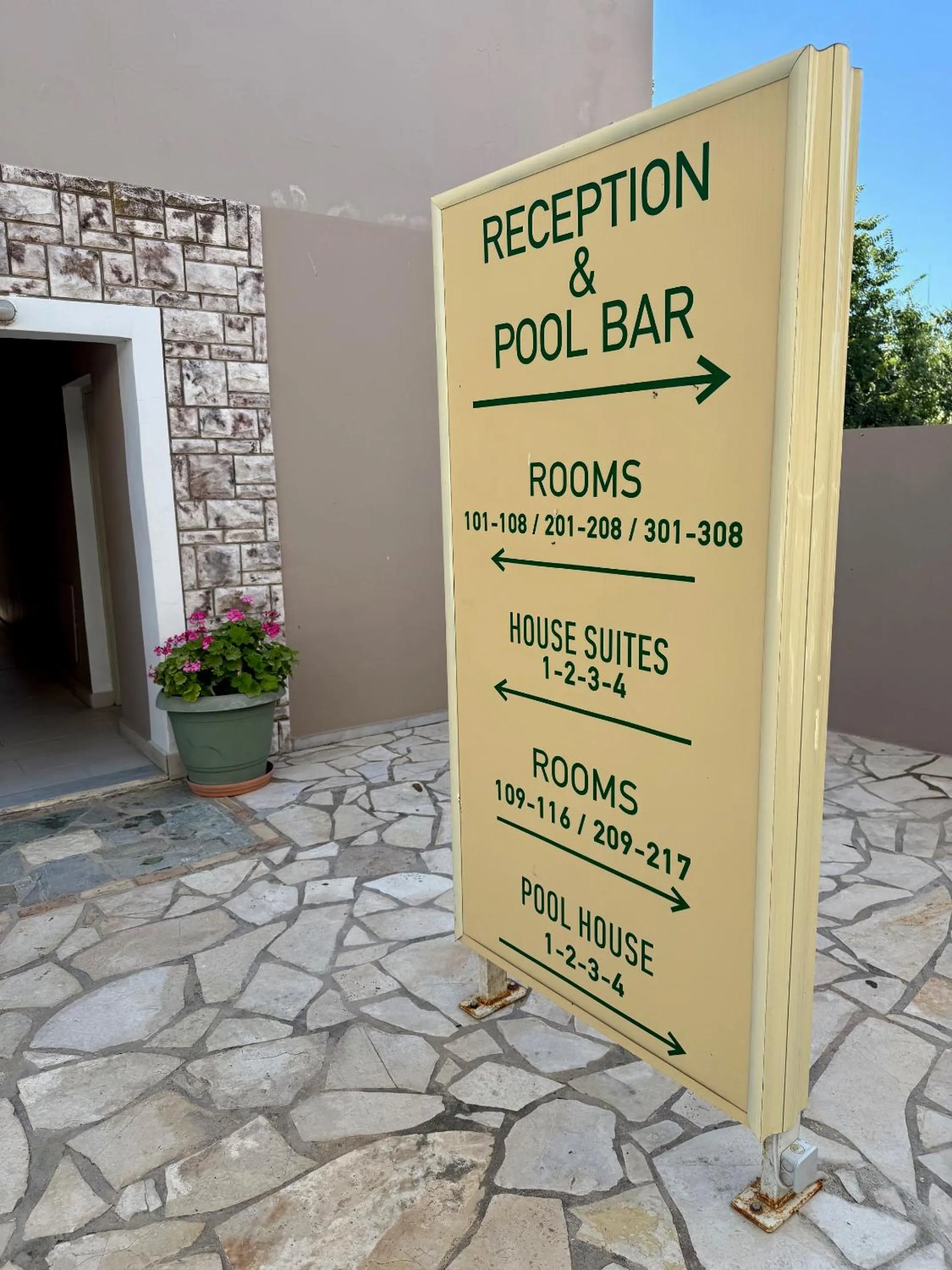 Property building in Paradise Apartments