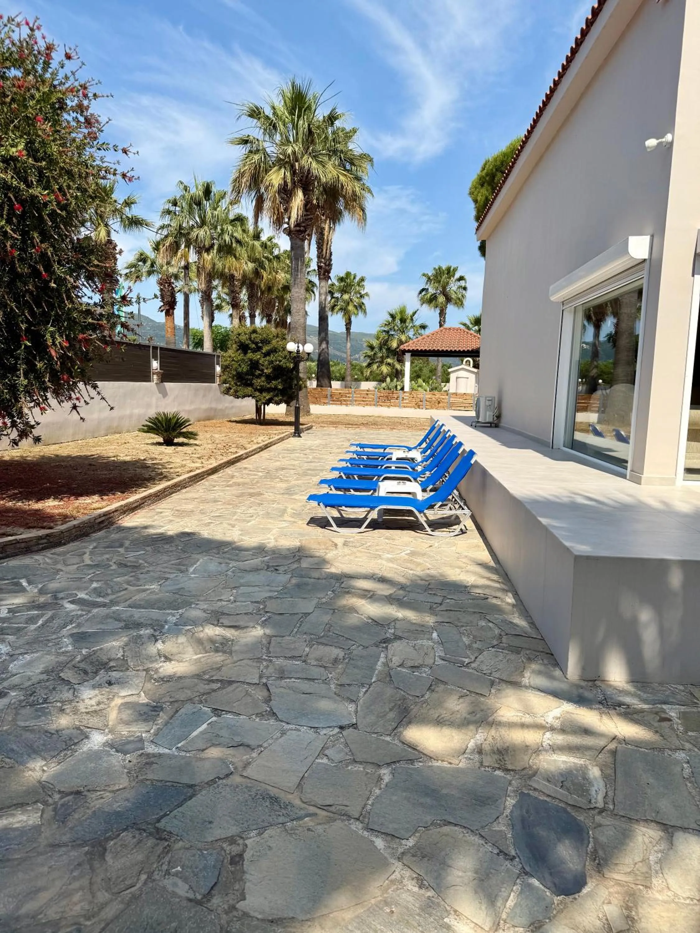 Patio in Paradise Apartments