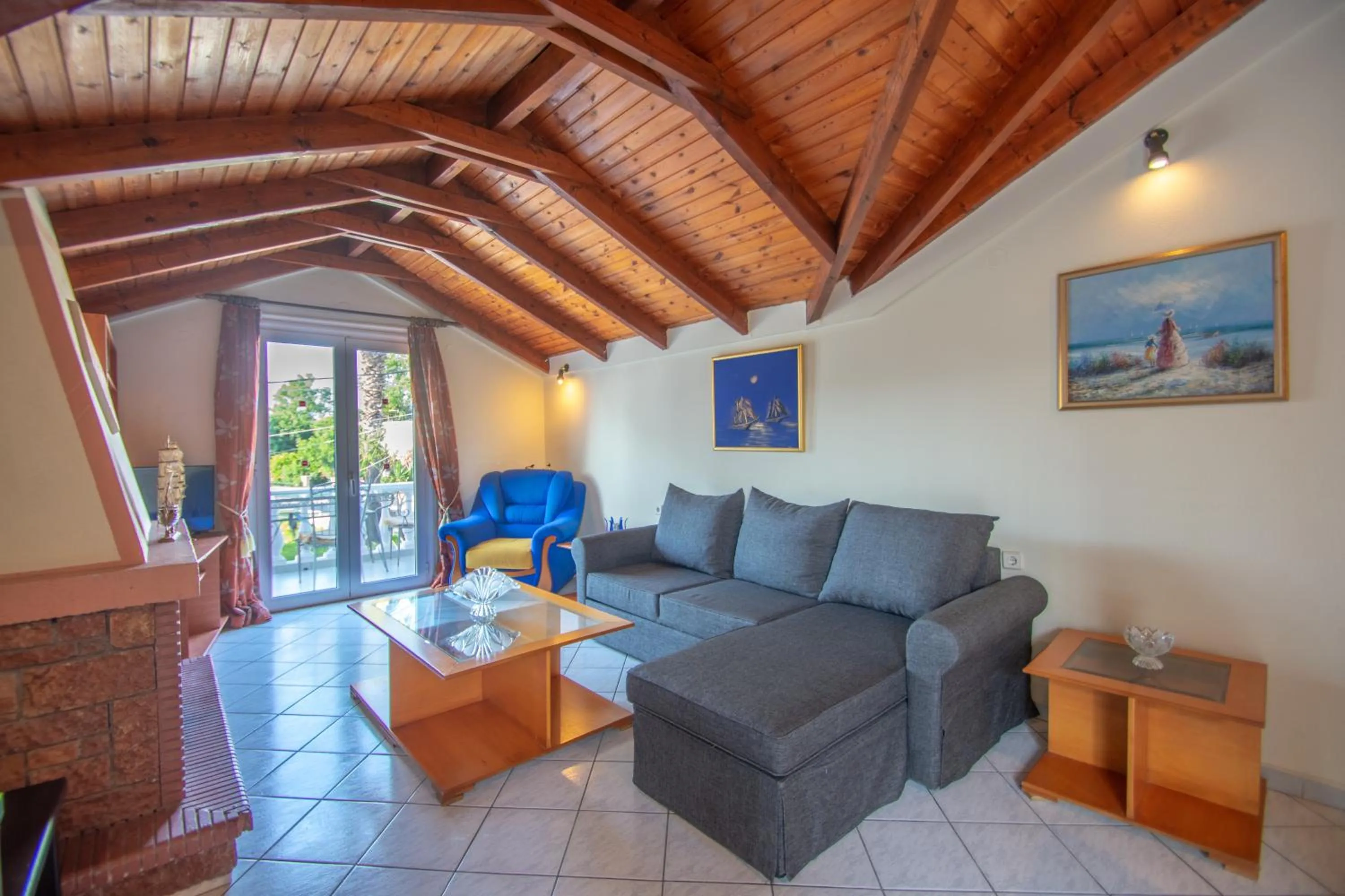 Living room in Paradise Apartments