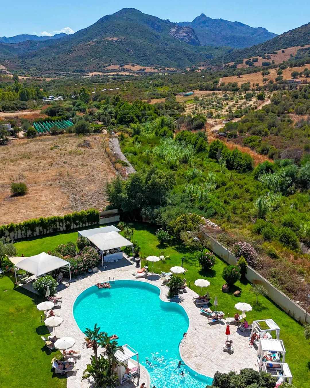 Swimming pool in Hotel San Teodoro