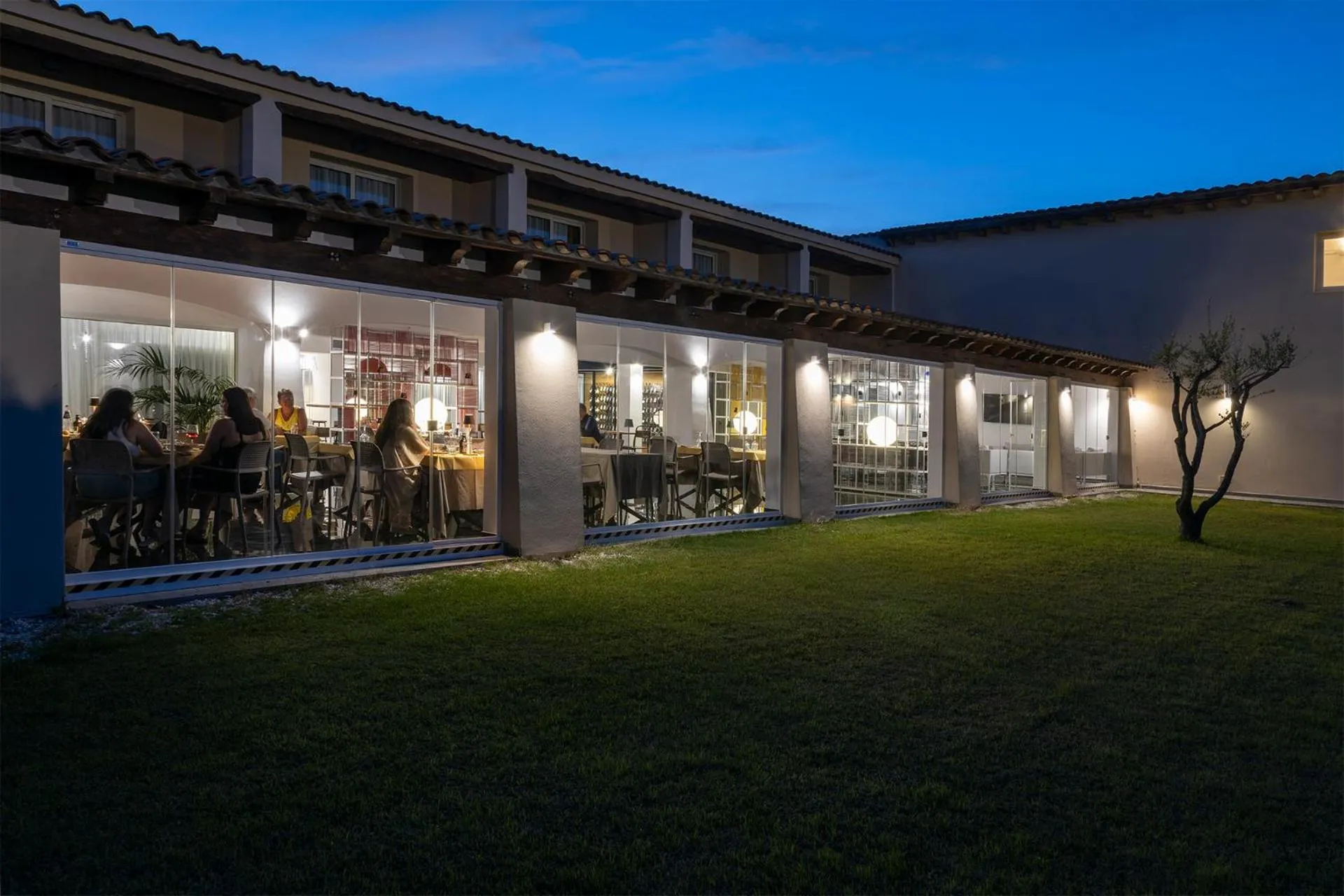 Property building in Hotel San Teodoro