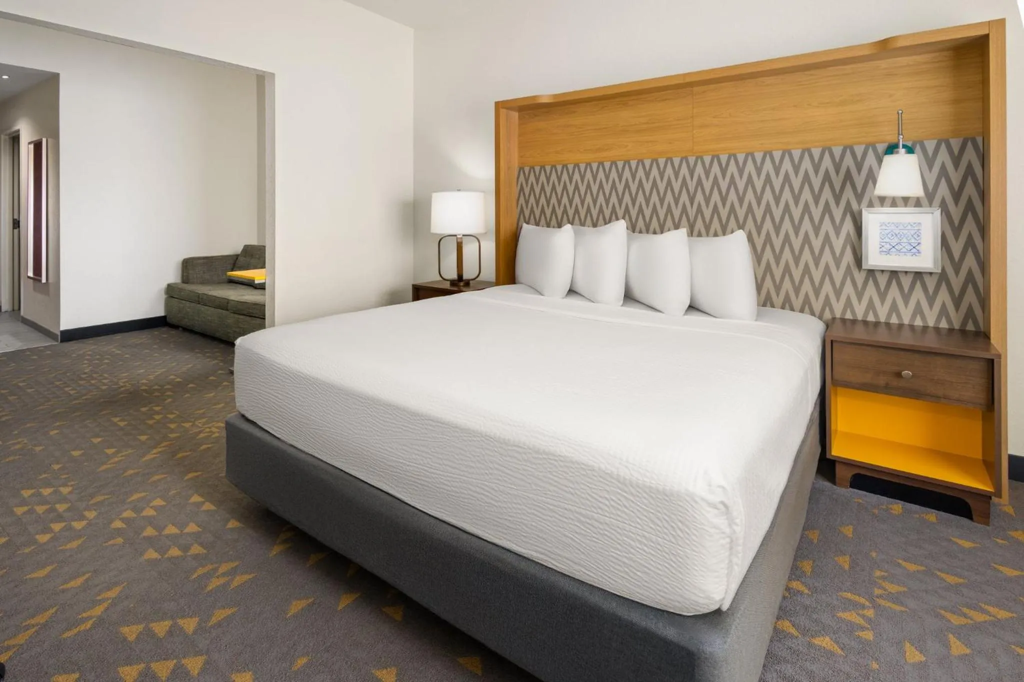 Photo of the whole room, Bed in Holiday Inn Pearl - Jackson Area by IHG