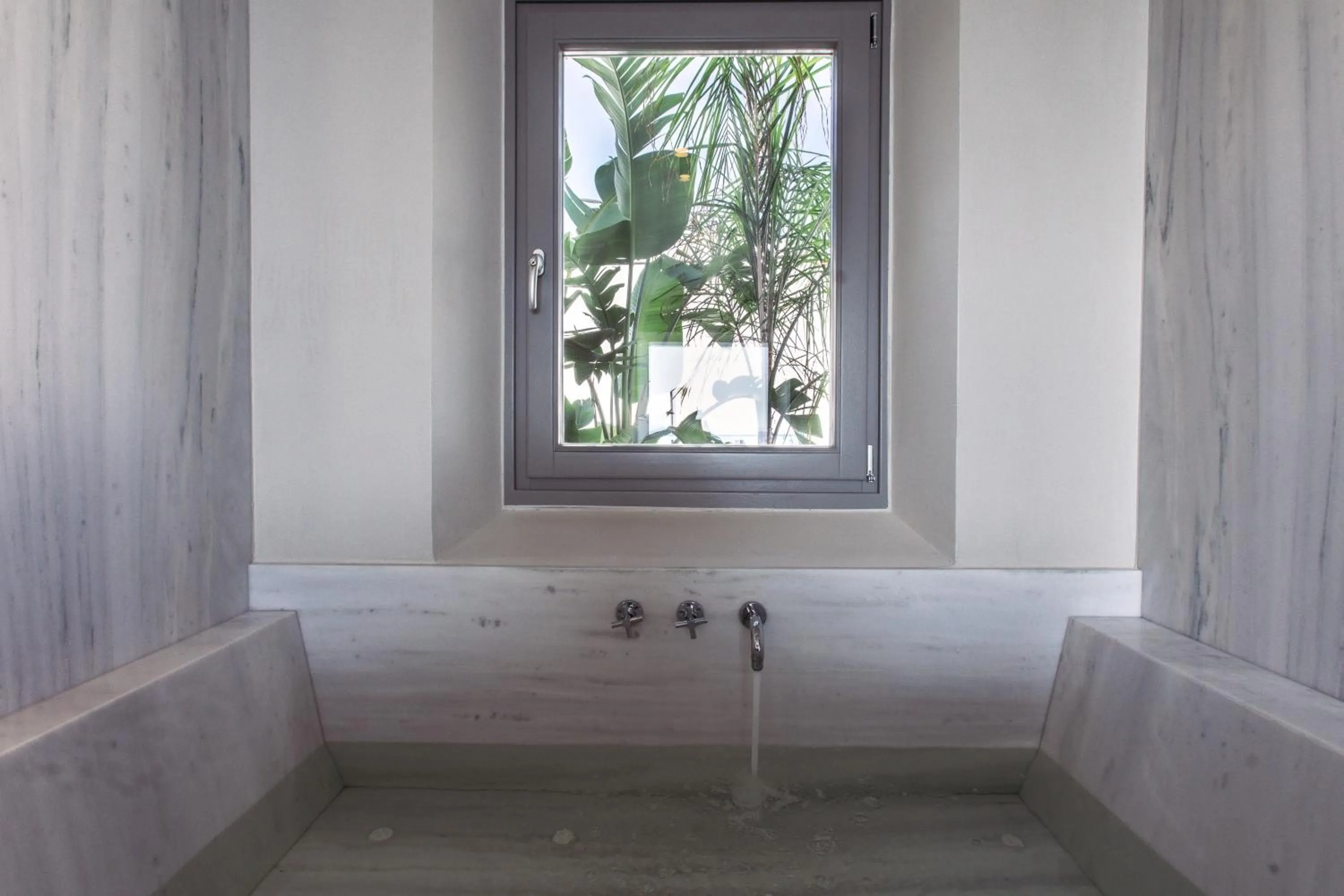 Bath in Santana Beach