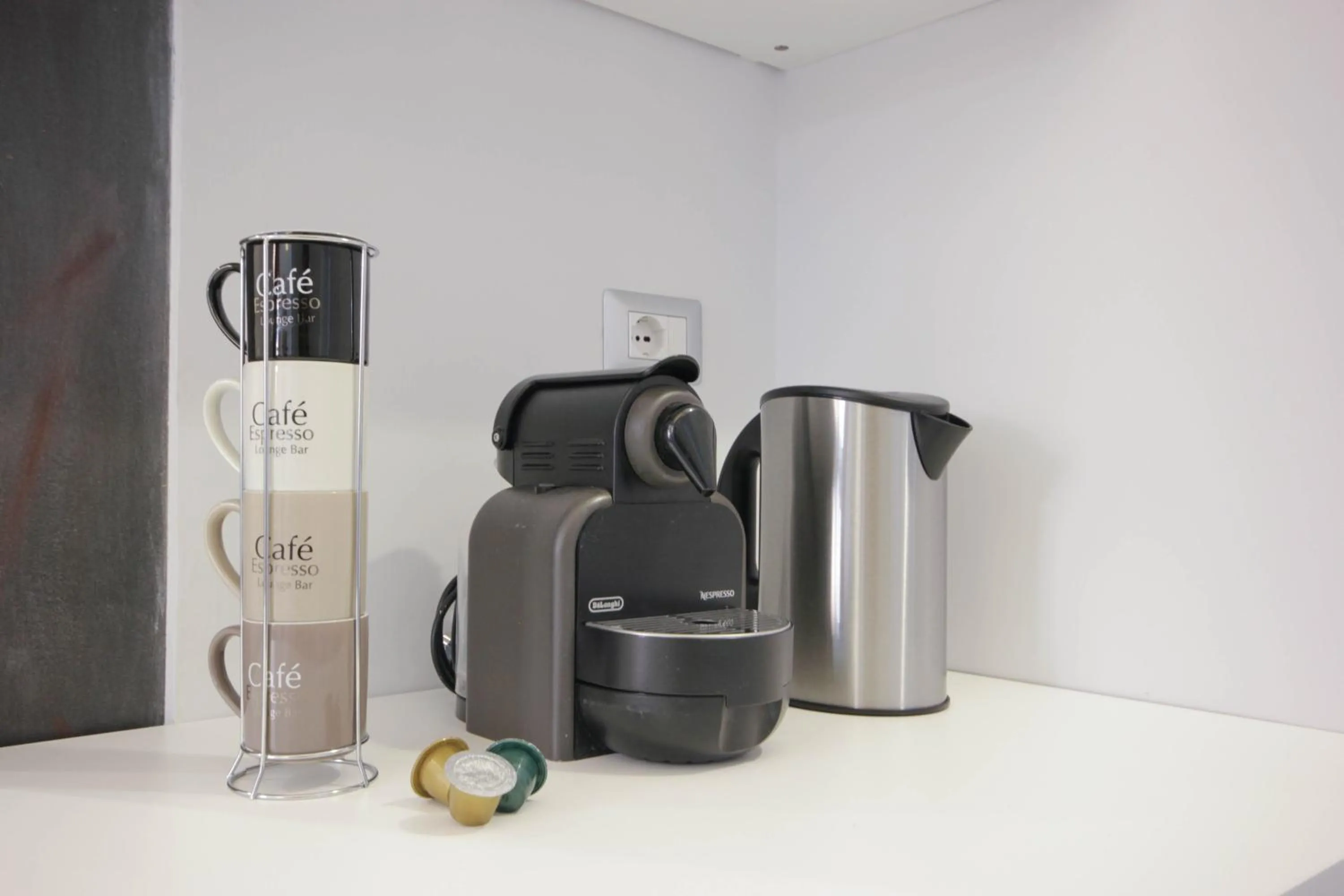 Food and drinks in Living RHome - Condotti Apartment