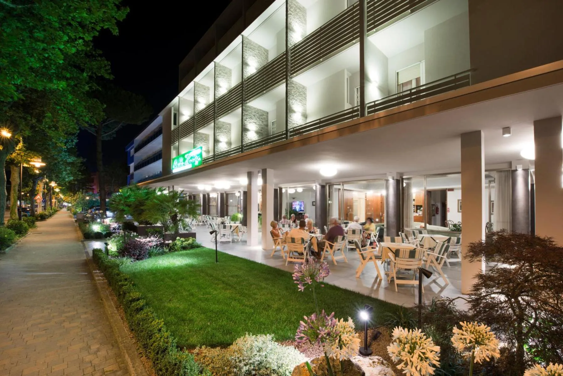 Facade/entrance in Hotel Bella Zurigo