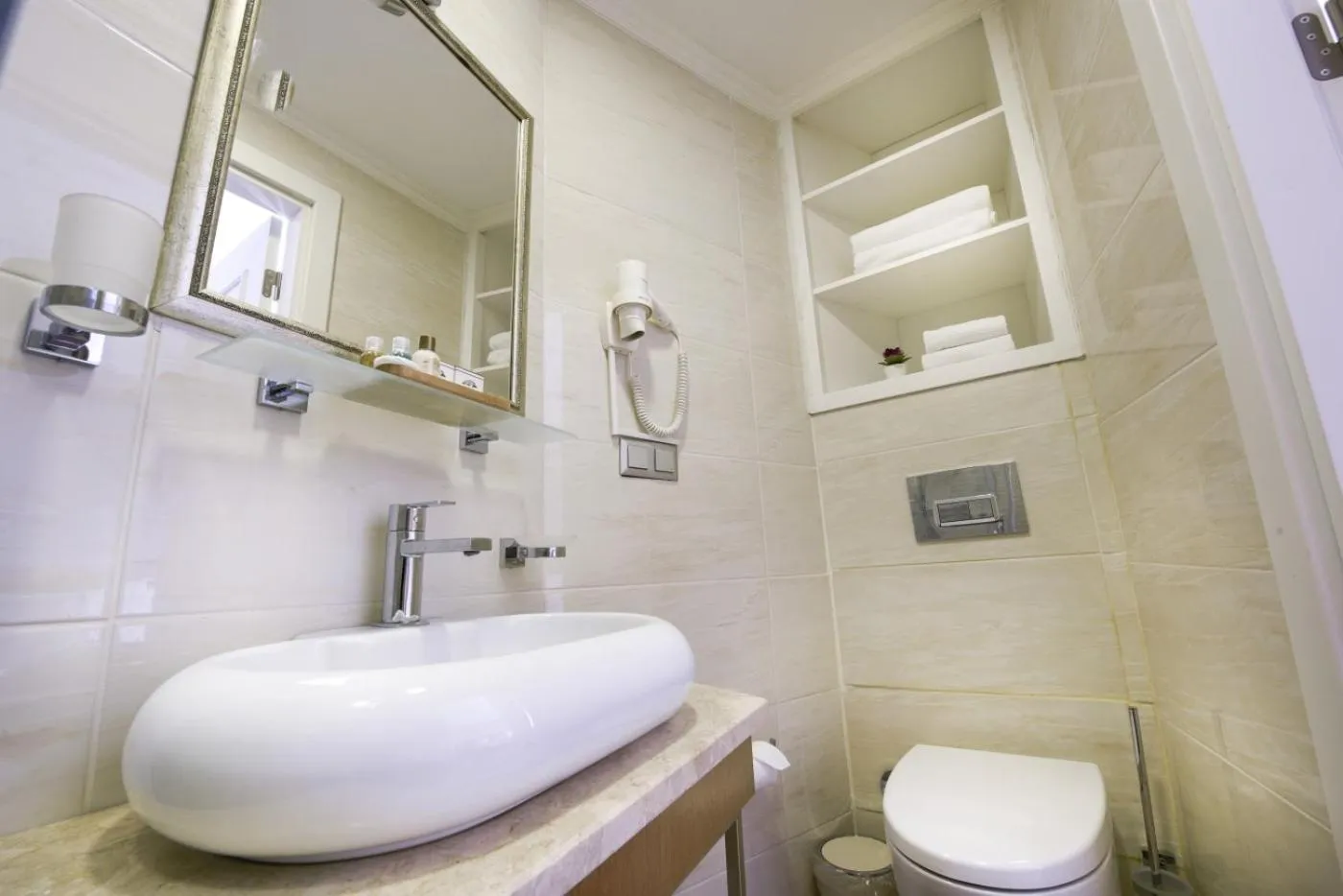 Toilet in Uğurlu Konakları