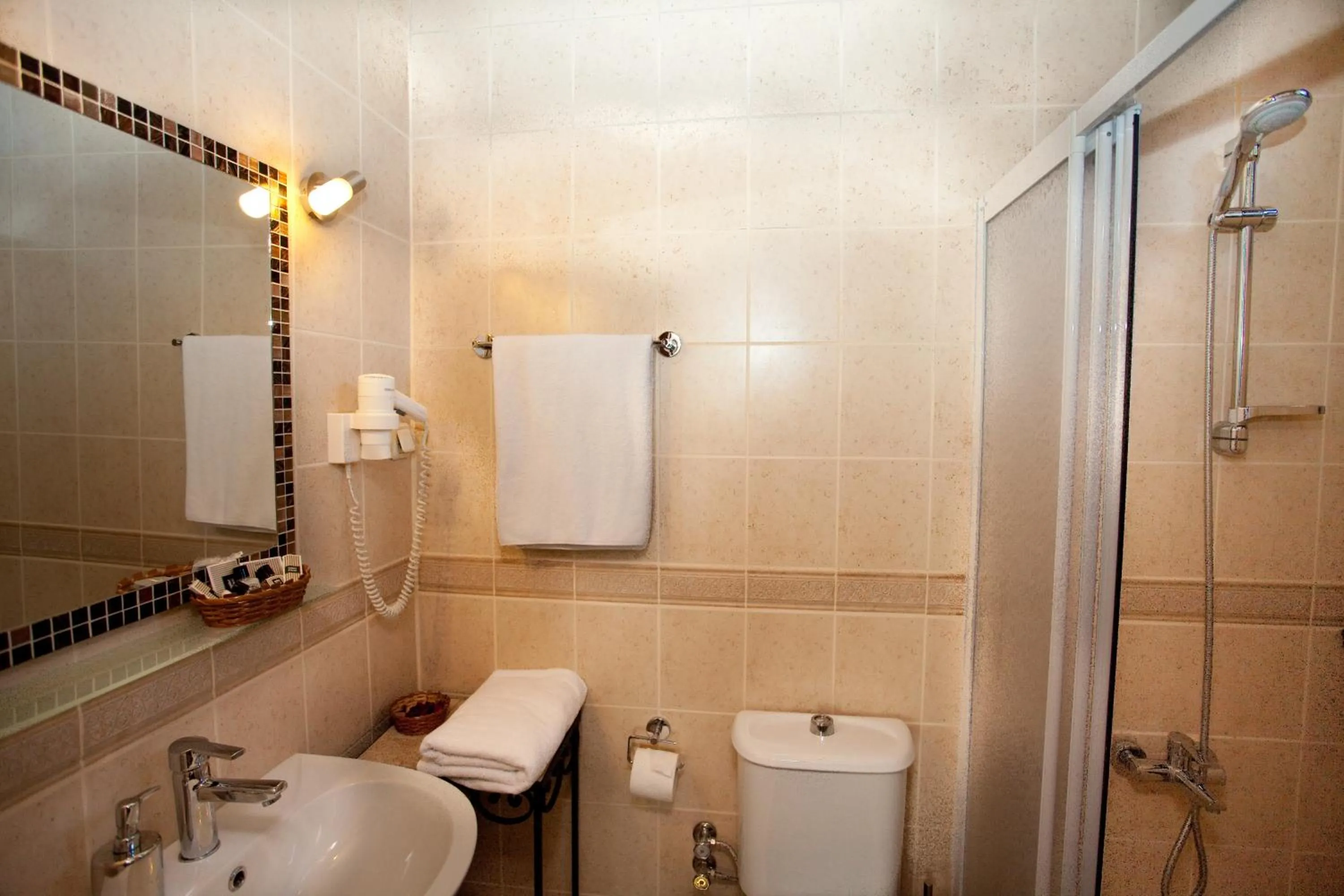 Bathroom in Uğurlu Konakları