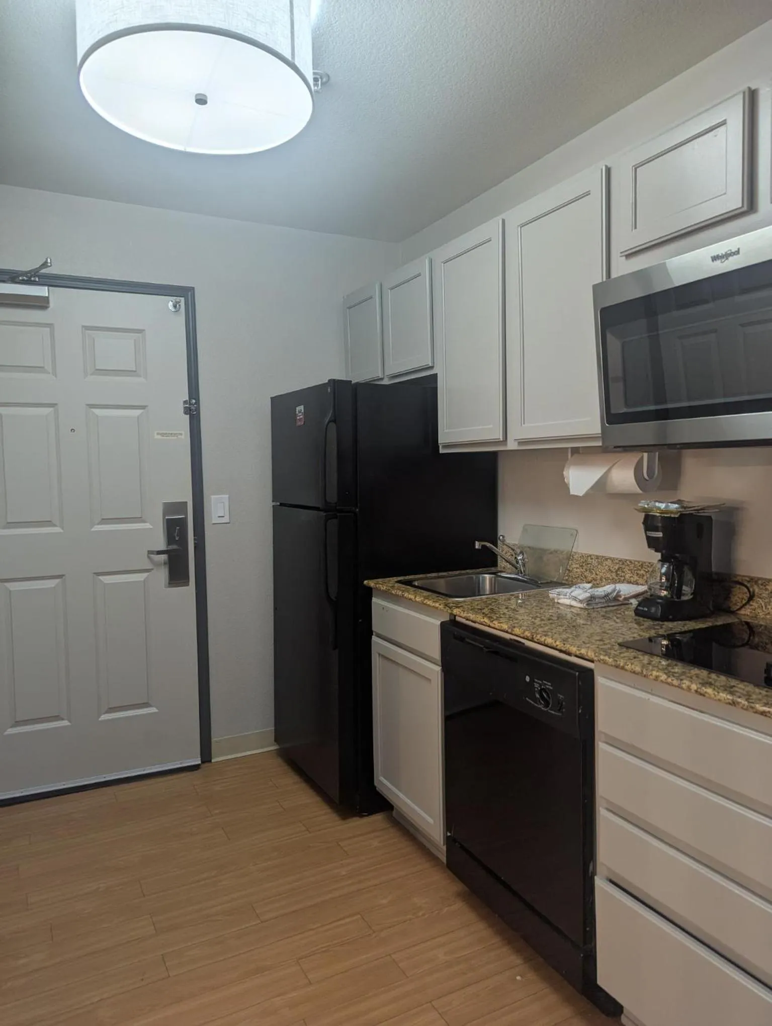 Kitchen or kitchenette in Candlewood Suites Loveland by IHG