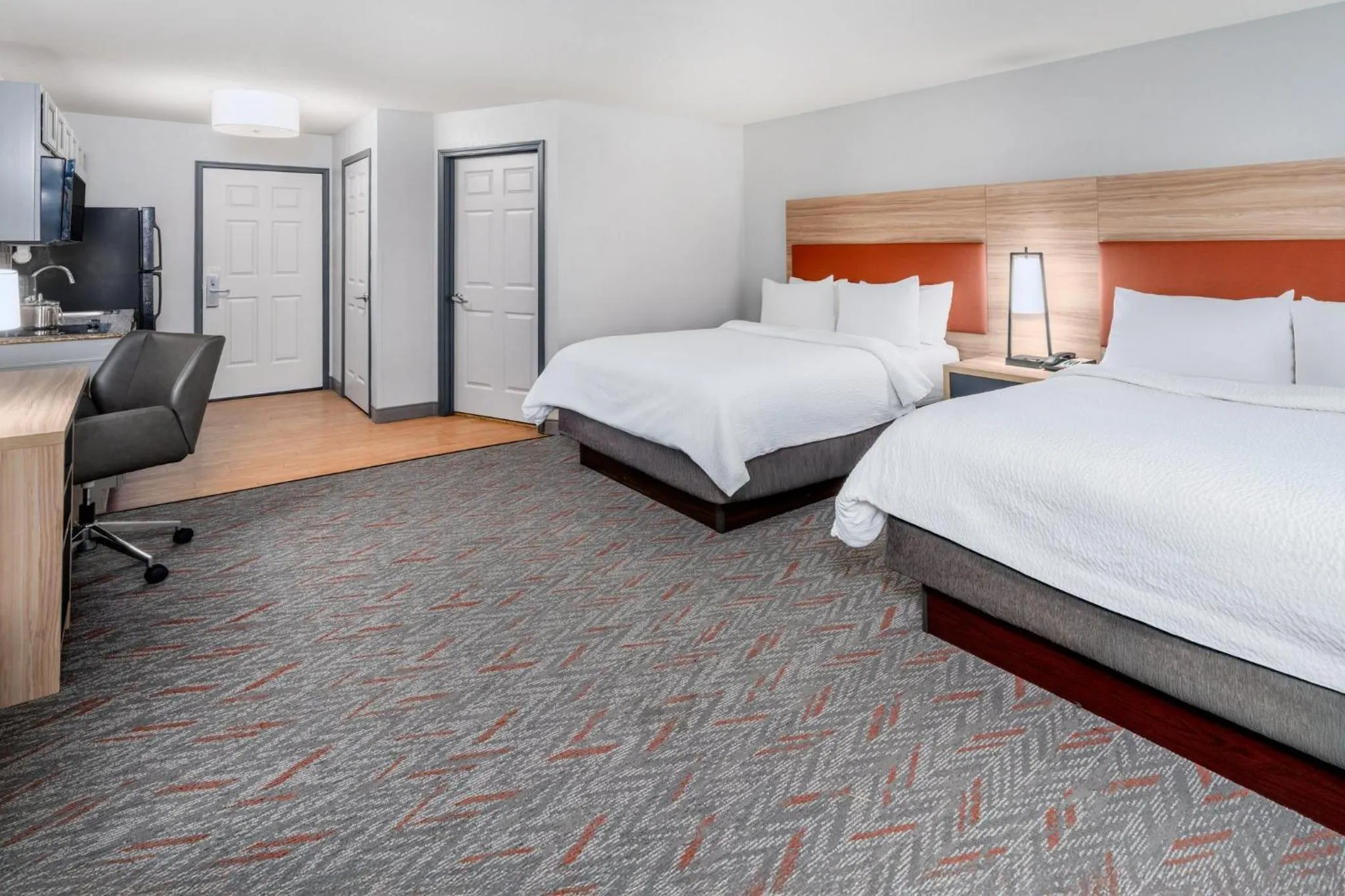 Photo of the whole room, Bed in Candlewood Suites Loveland by IHG
